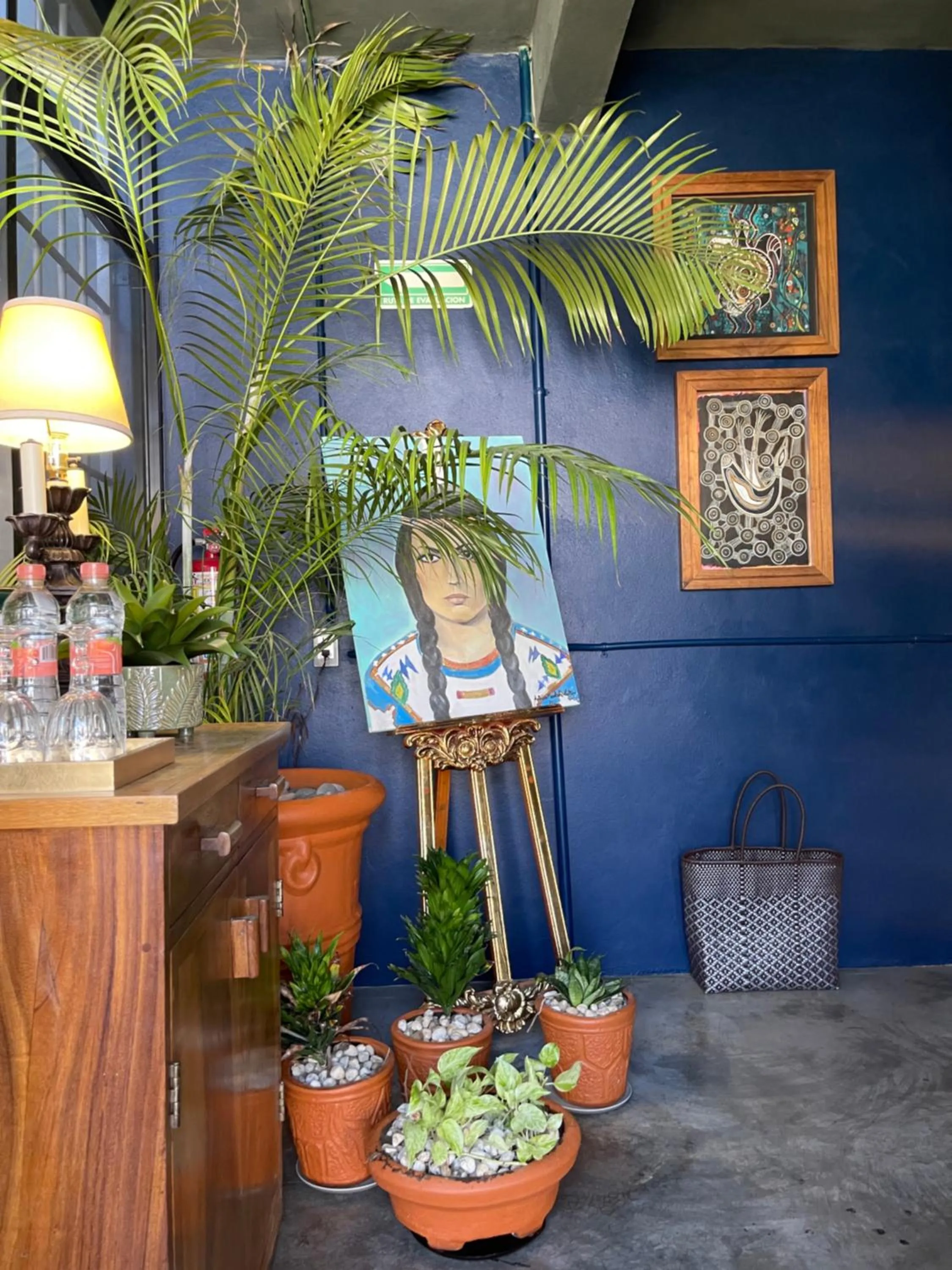 Decorative detail in Casa Conicarit