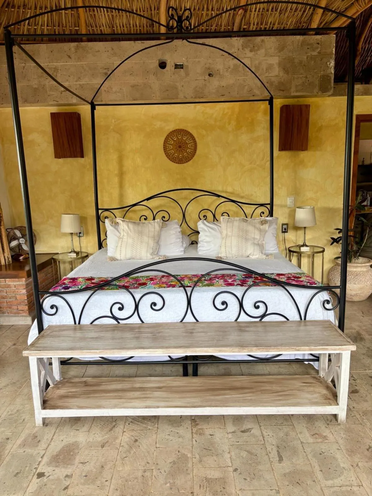 Bed in Casa Miura Hotel Boutique