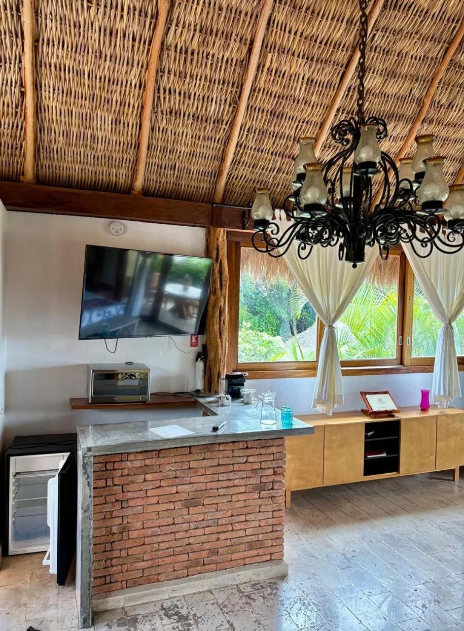 TV and multimedia in Casa Miura Hotel Boutique