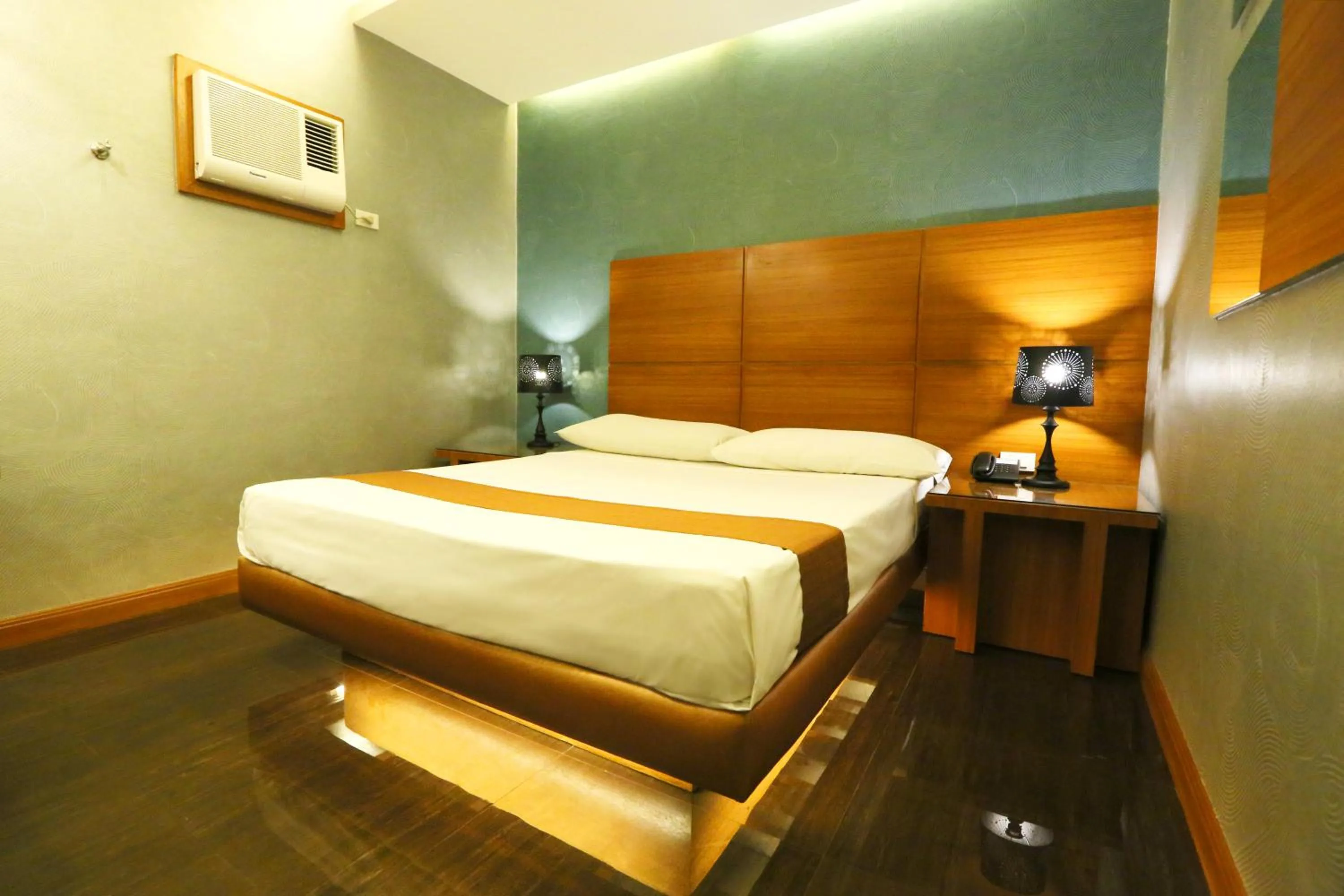Bedroom, Bed in Hotel Ava Cuneta