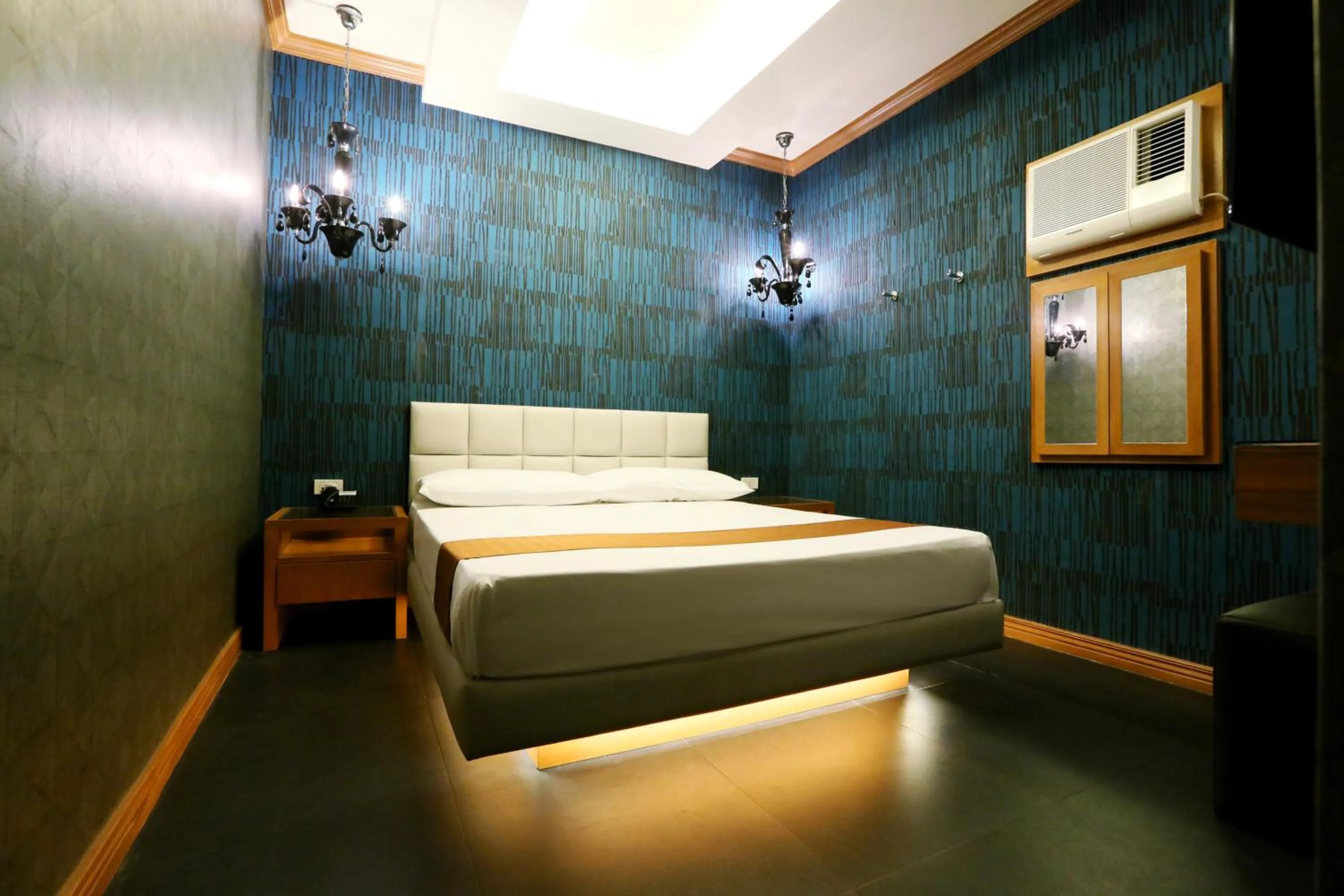 Bedroom, Bed in Hotel Ava Cuneta