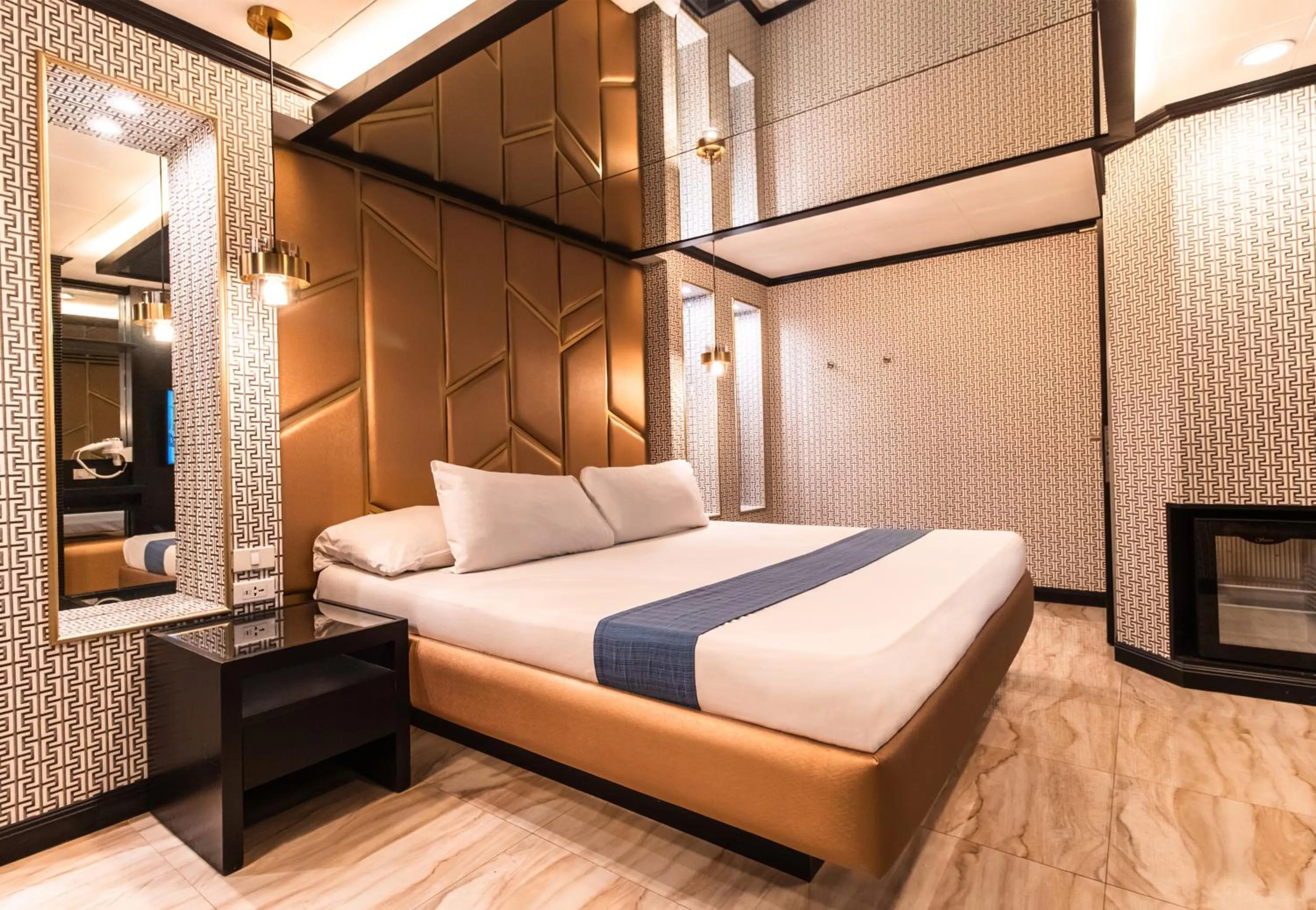 Bed in Hotel Ava Gil Puyat