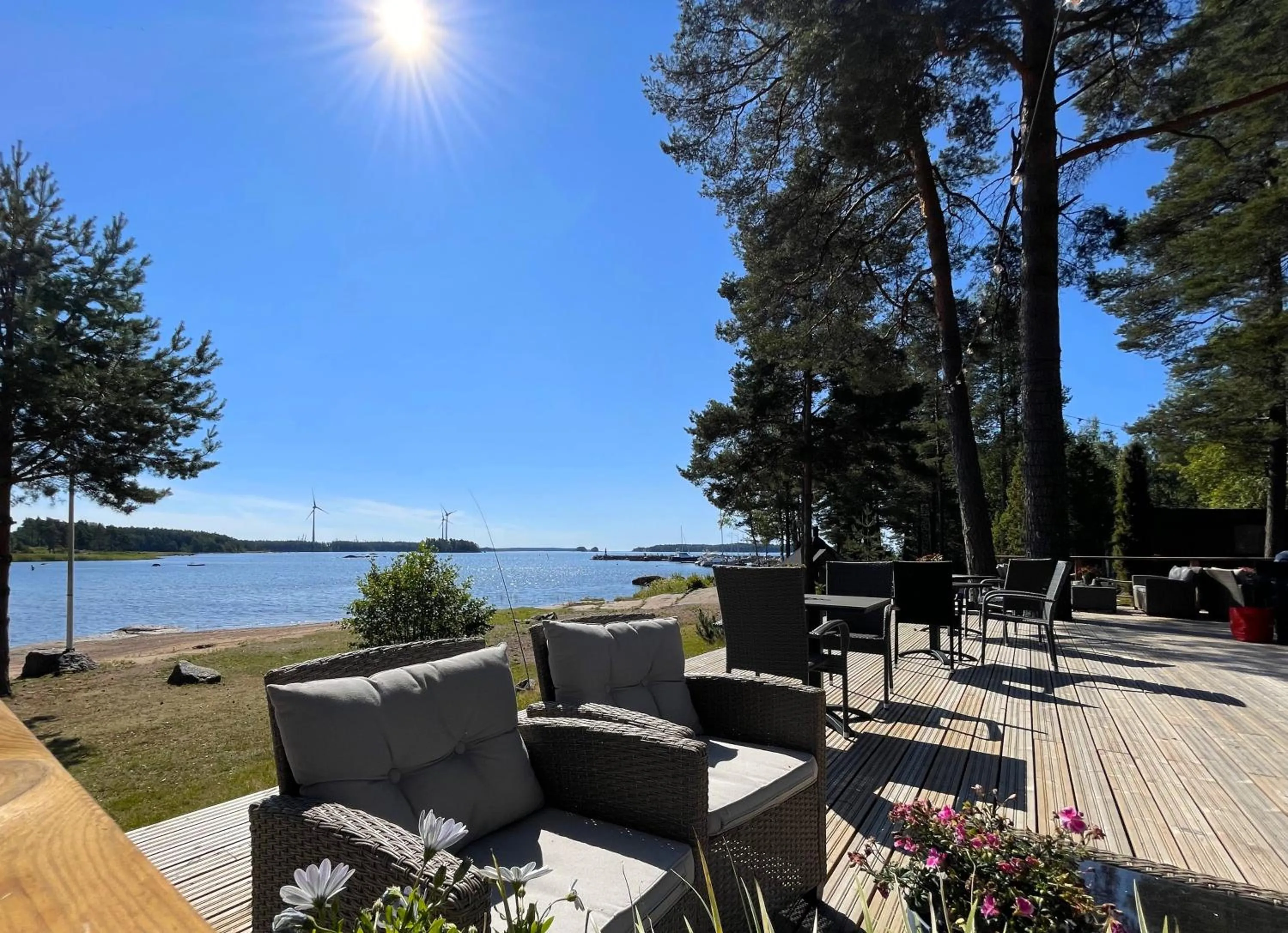 Restaurant/places to eat in Beach Hotel Santalahti