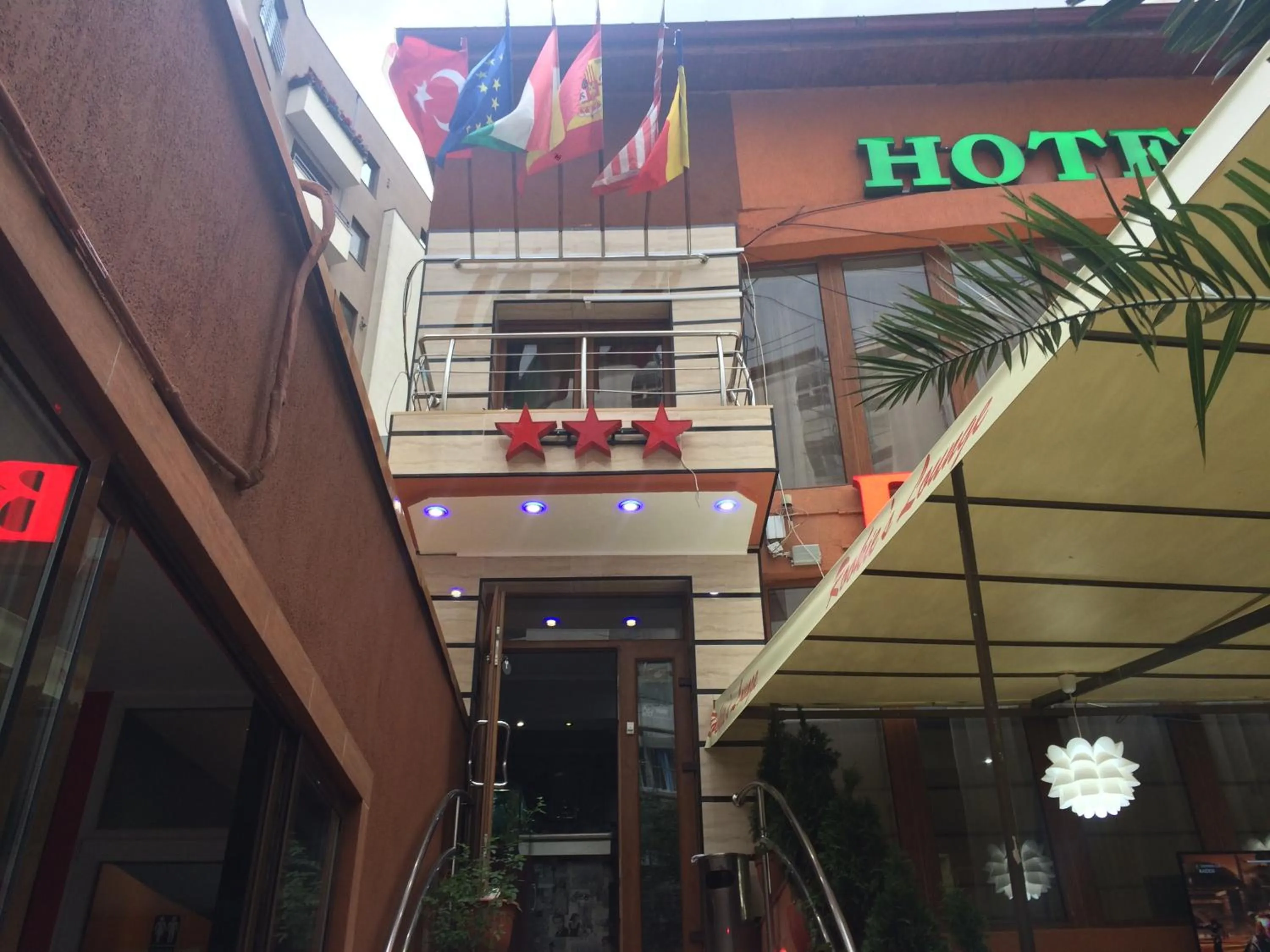 Lobby or reception in Byblov Rooms Boutique