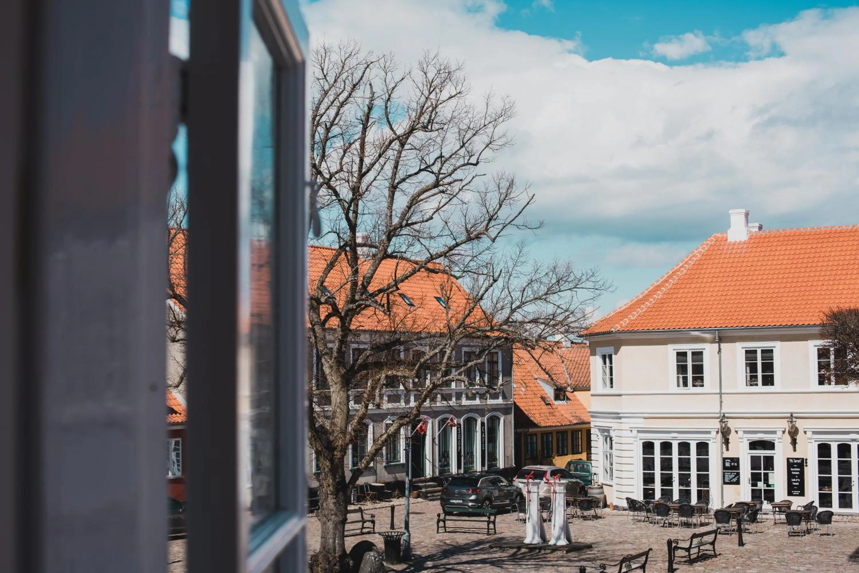 Restaurant/places to eat in Kjobing Manor