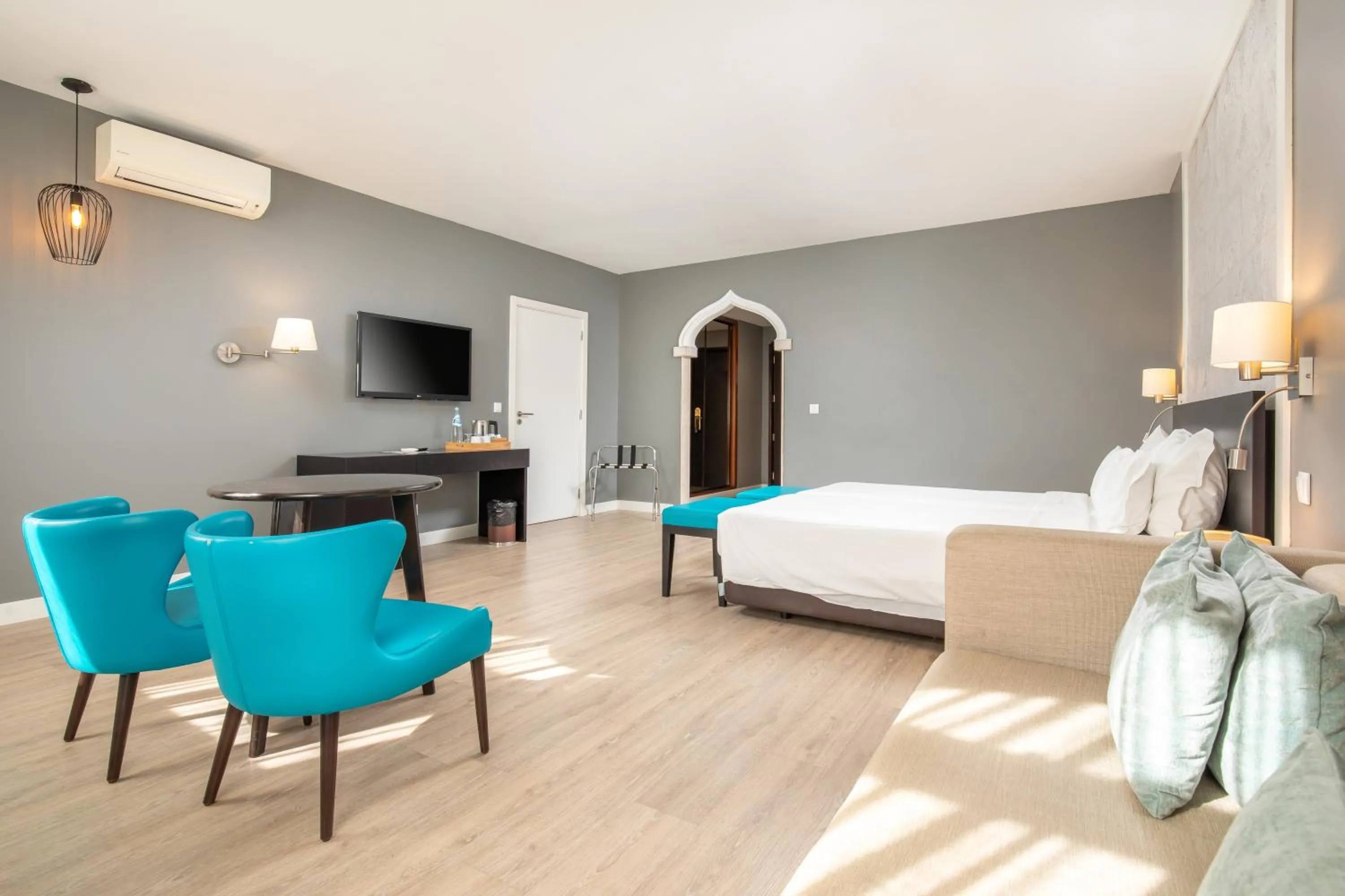 Bedroom, Bed in AP Oriental Beach - Adults Friendly