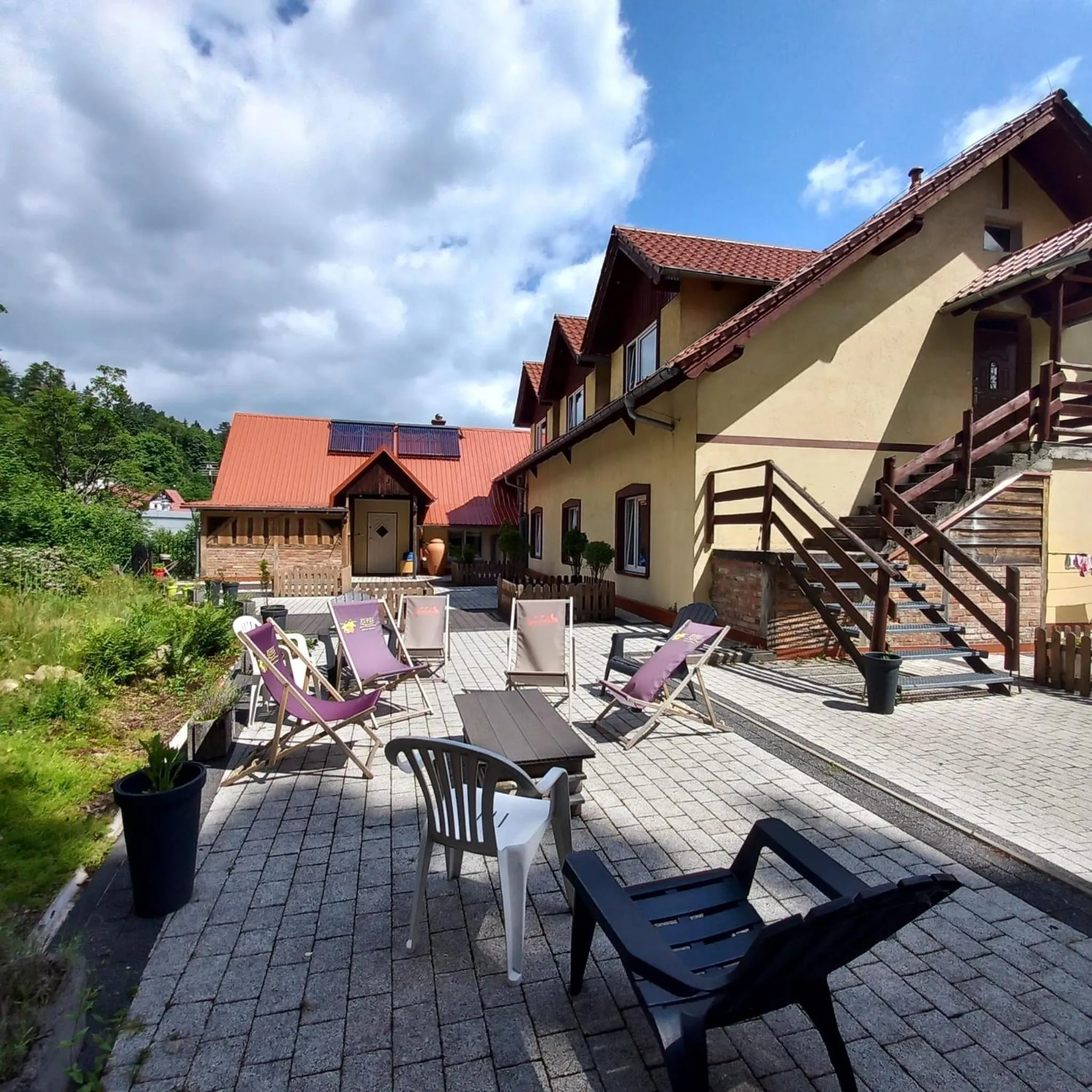 Balcony/Terrace in Harmont Montis- dawna Zającówka- IDEALNA lokalizacja - leśna enklawa w centrum miasta! Sauna, masaże, zabiegi spa!