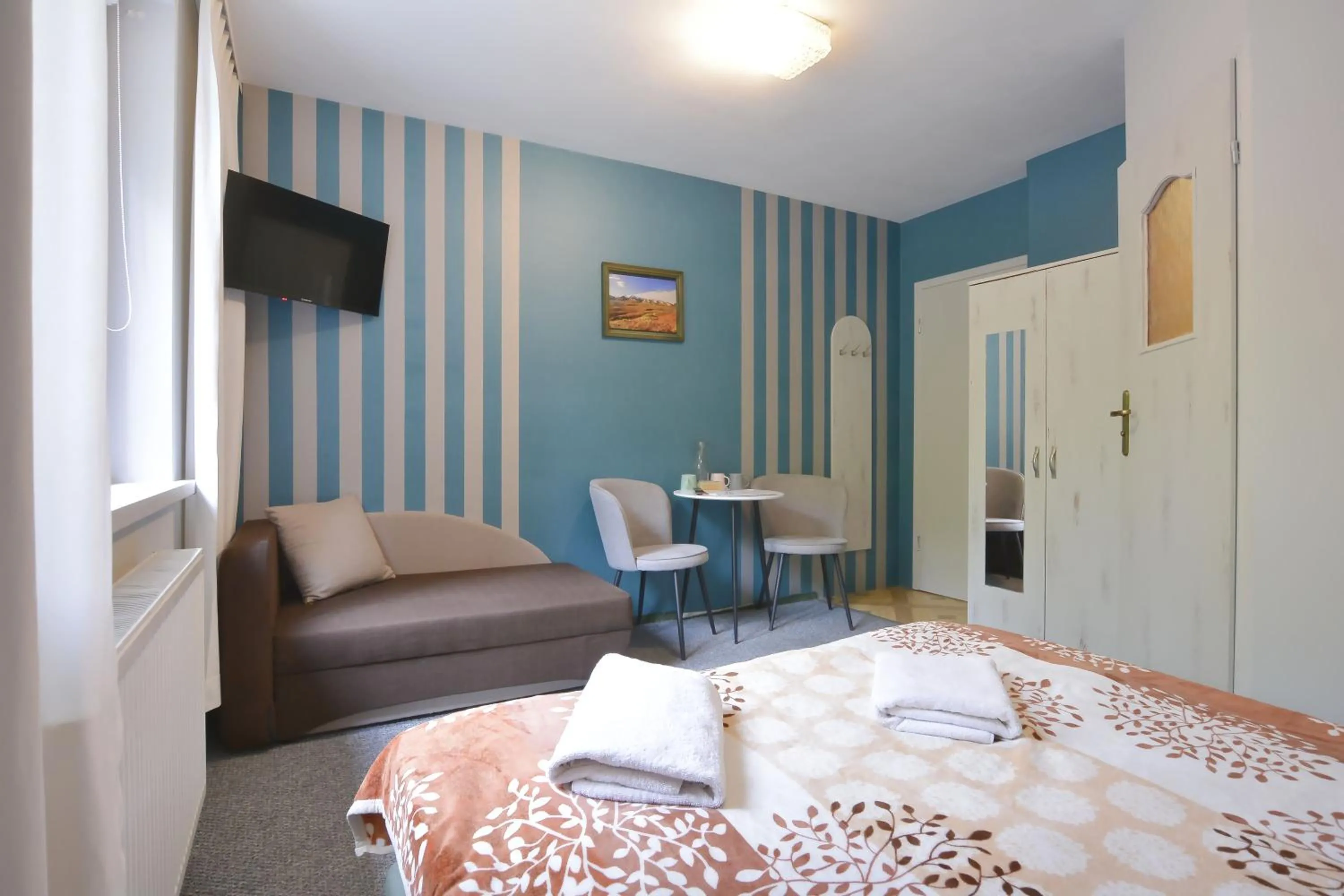 Bed in Harmont Montis- dawna Zającówka- IDEALNA lokalizacja - leśna enklawa w centrum miasta! Sauna, masaże, zabiegi spa!