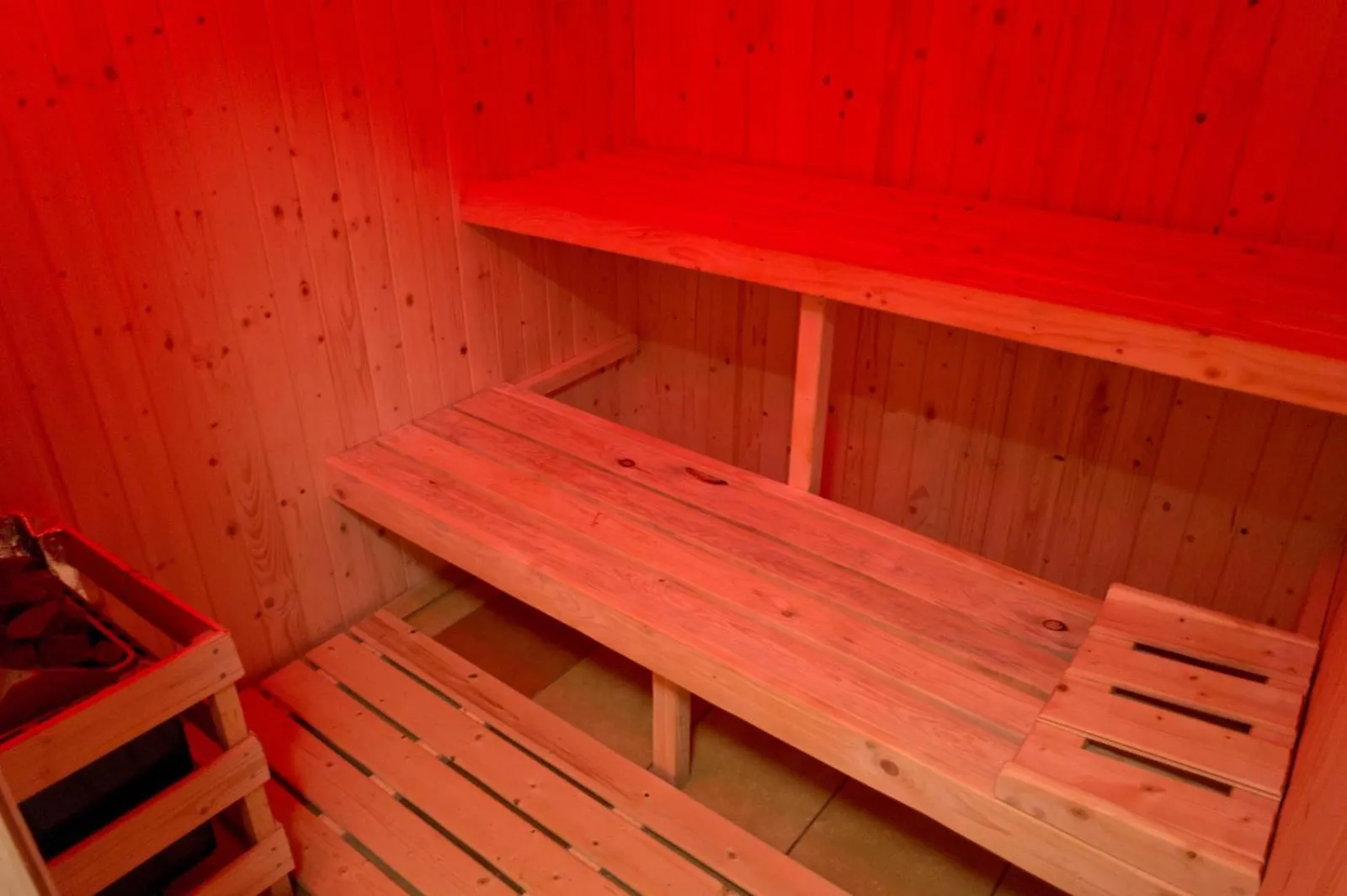 Sauna in Harmont Montis- dawna Zającówka- IDEALNA lokalizacja - leśna enklawa w centrum miasta! Sauna, masaże, zabiegi spa!