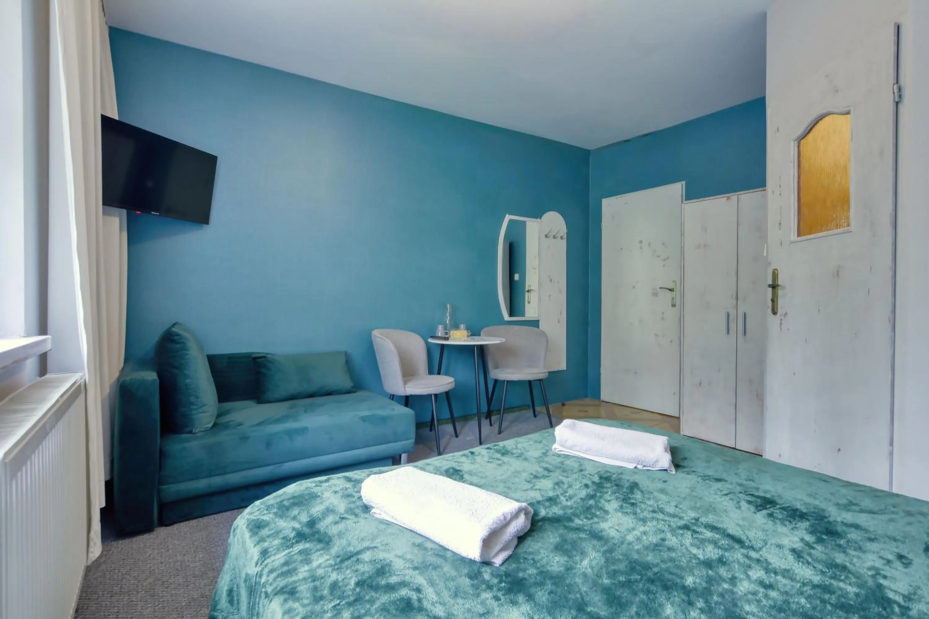 Bed in Harmont Montis- dawna Zającówka- IDEALNA lokalizacja - leśna enklawa w centrum miasta! Sauna, masaże, zabiegi spa!