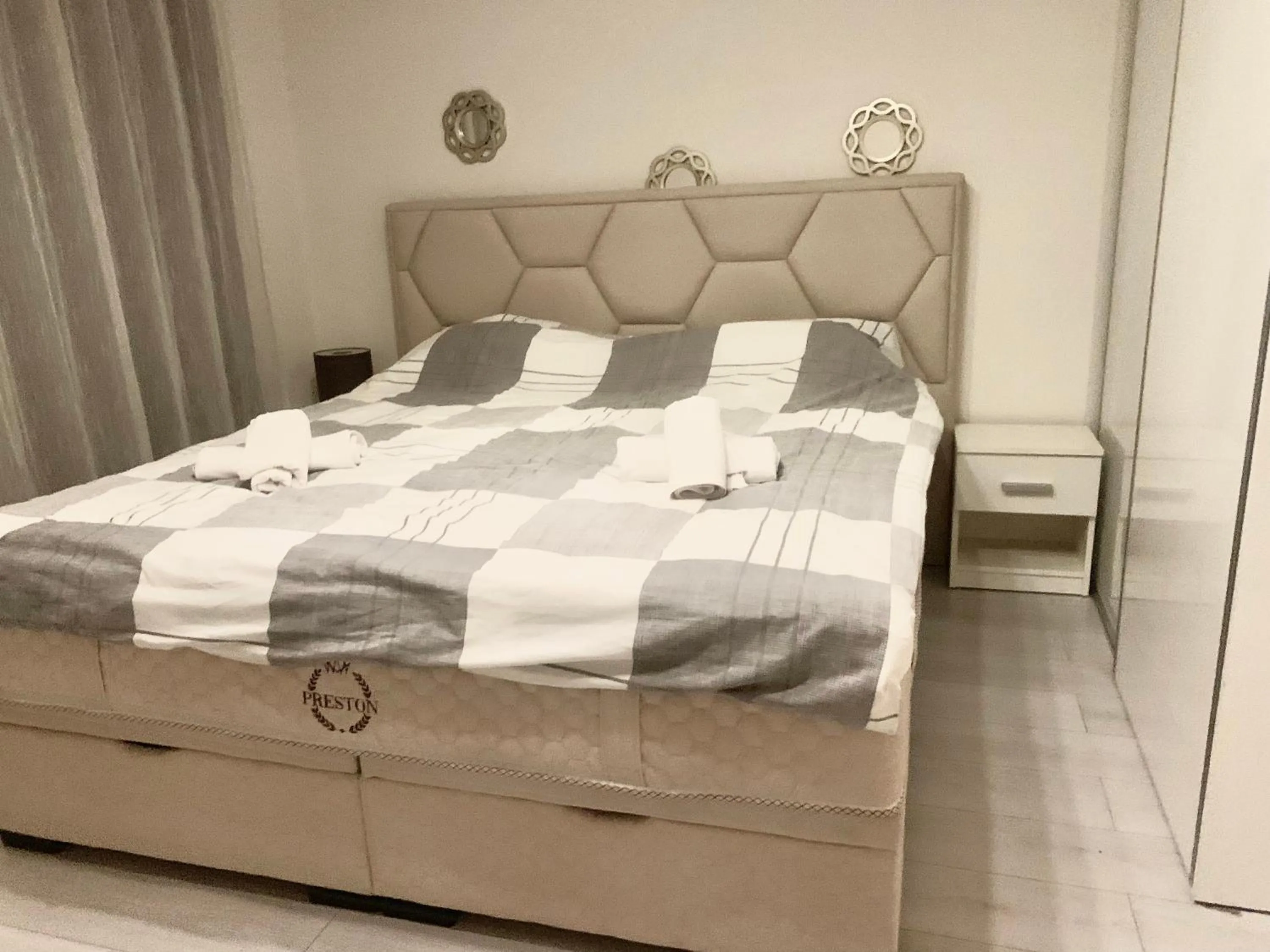 Photo of the whole room, Bed in Colors Apartment Sarajevo