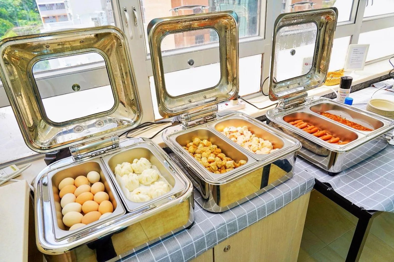 Breakfast in The Salvation Army - Booth Lodge