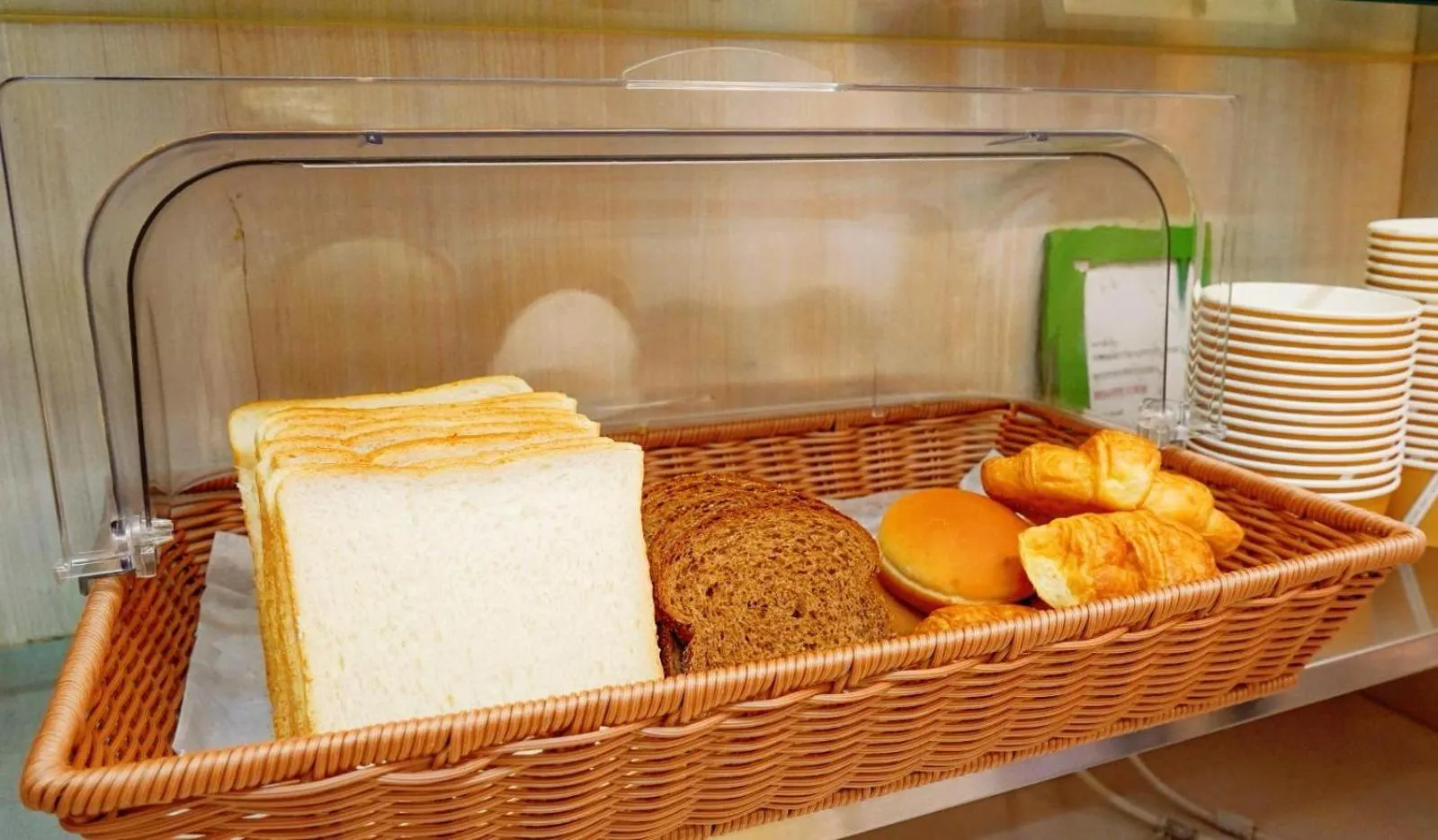 Breakfast in The Salvation Army - Booth Lodge