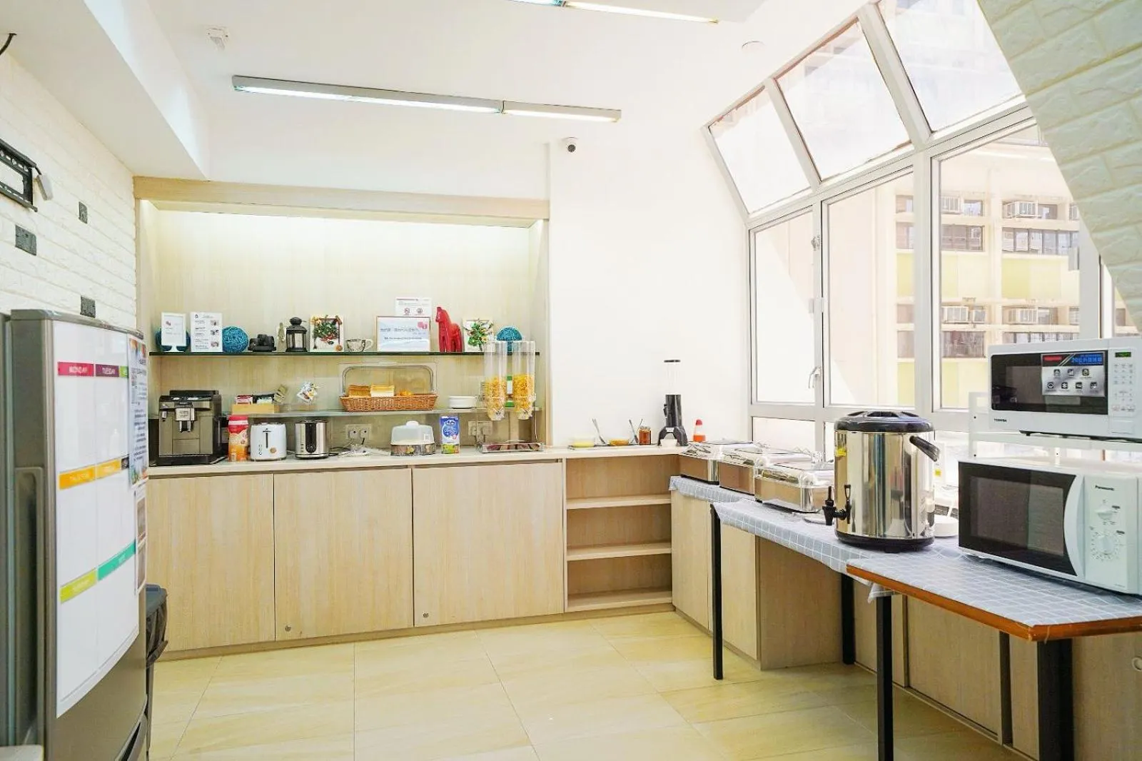 Breakfast in The Salvation Army - Booth Lodge