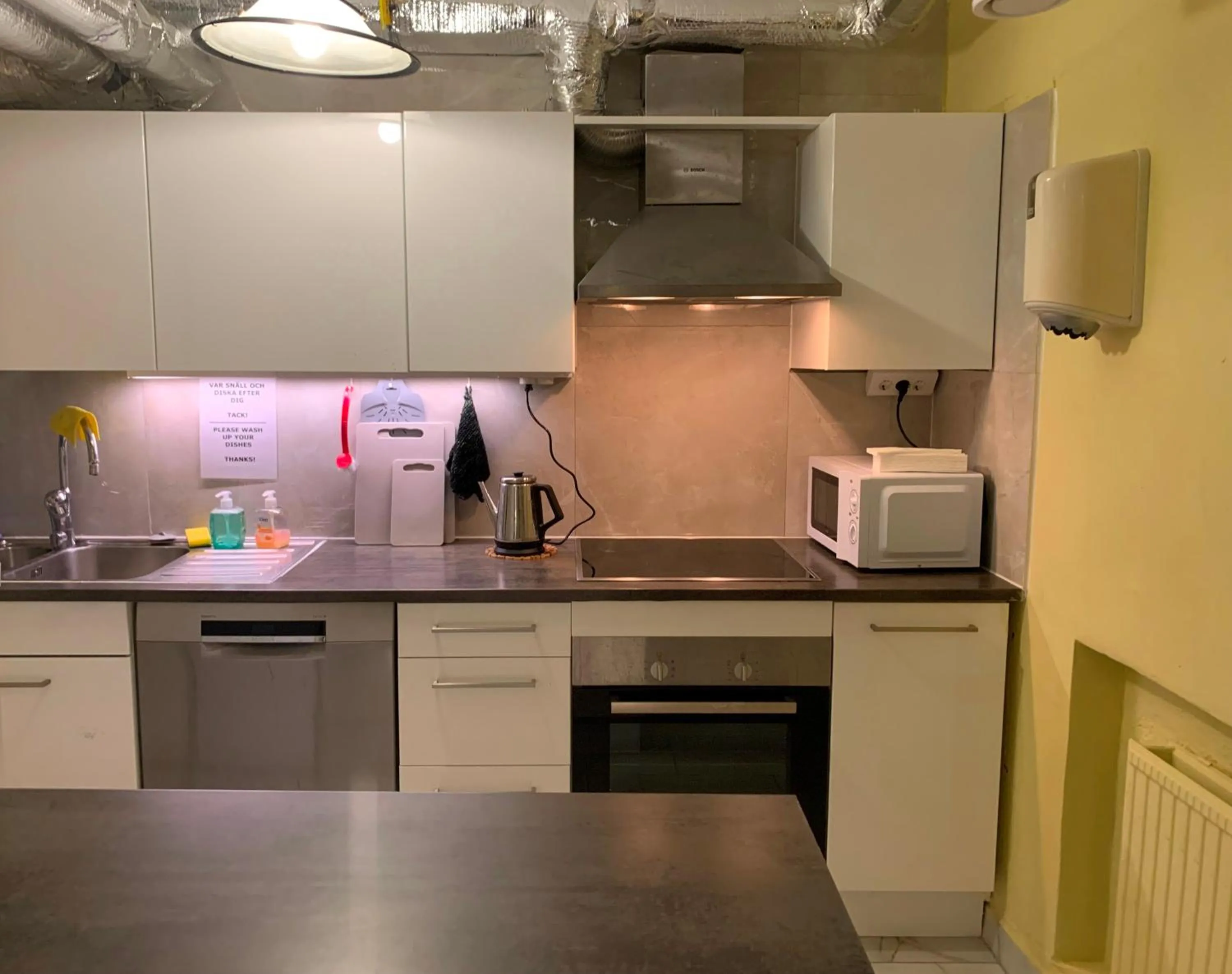 Hostel Bed & Breakfast