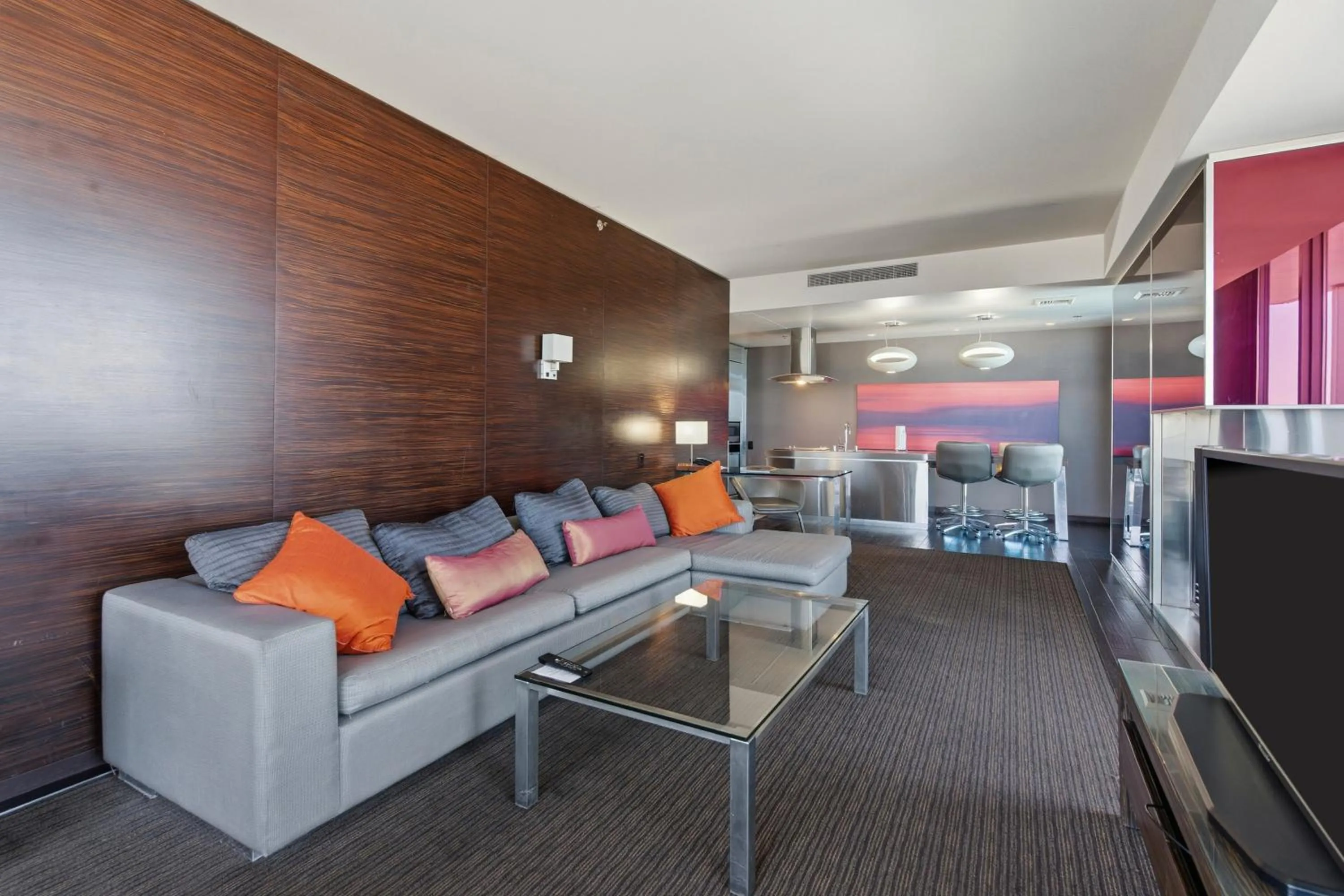 Living room in StripViewSuites Two-Bedroom Conjoined Suite at Palms Place