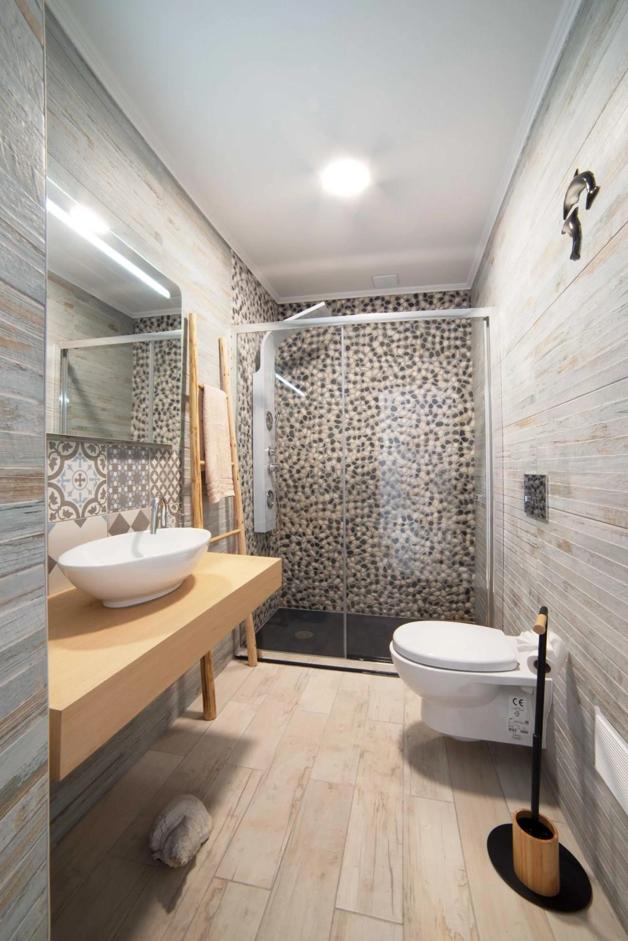 Bathroom in O Quintal Guesthouse