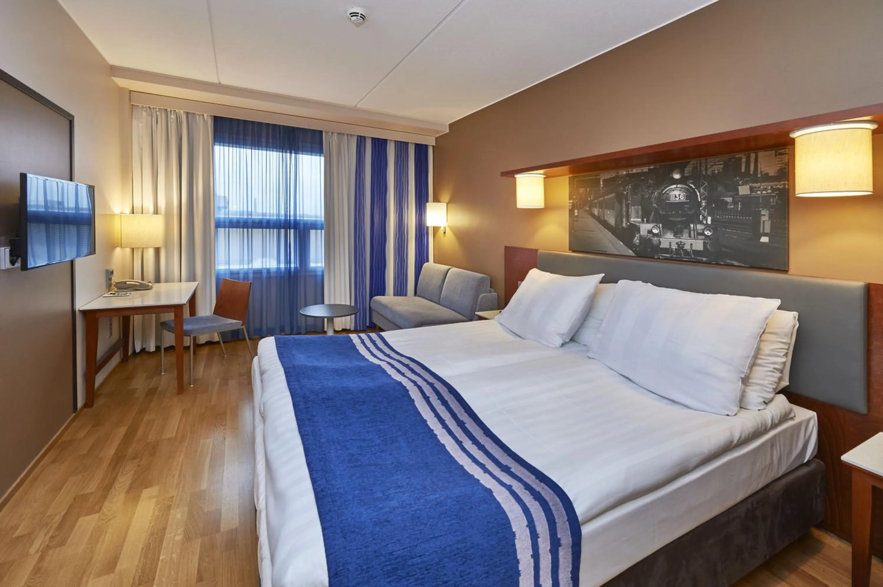 Photo of the whole room, Bed in Holiday Inn Tampere - Central Station by IHG