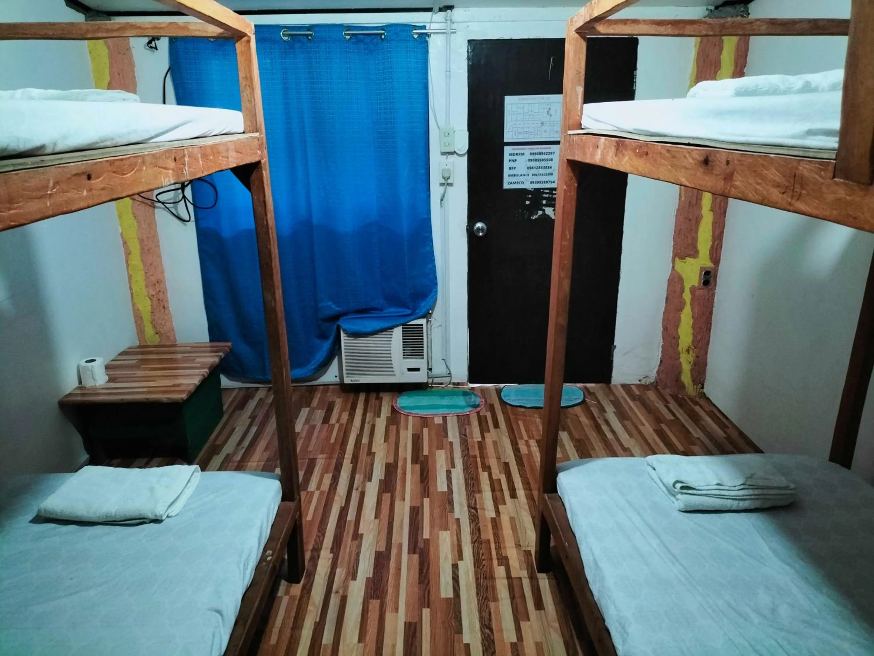 bunk bed, Bed in Mope Beach Resort