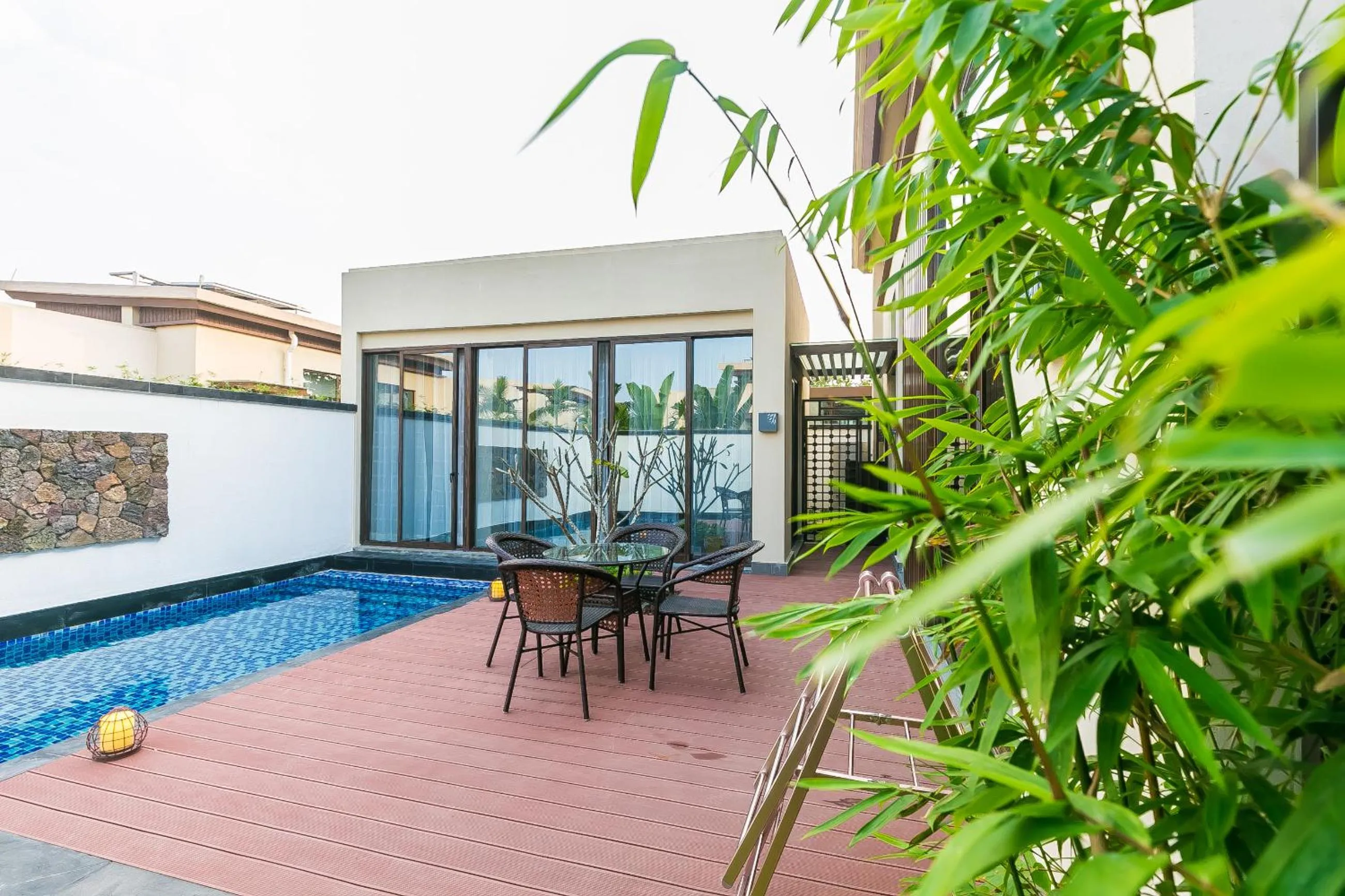 Swimming pool in Sanya Haitang Bay Mushe Villa