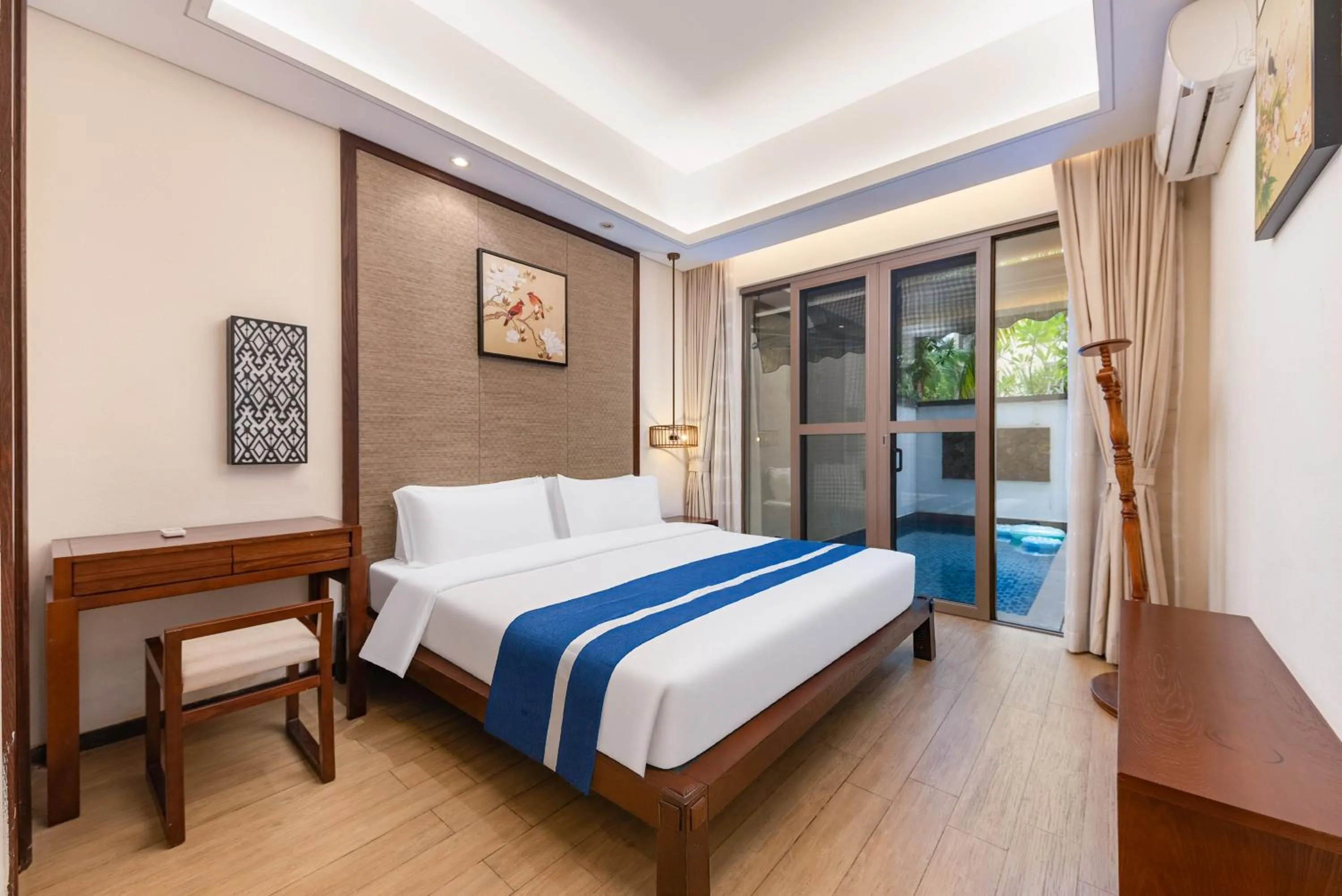 Bed in Sanya Haitang Bay Mushe Villa