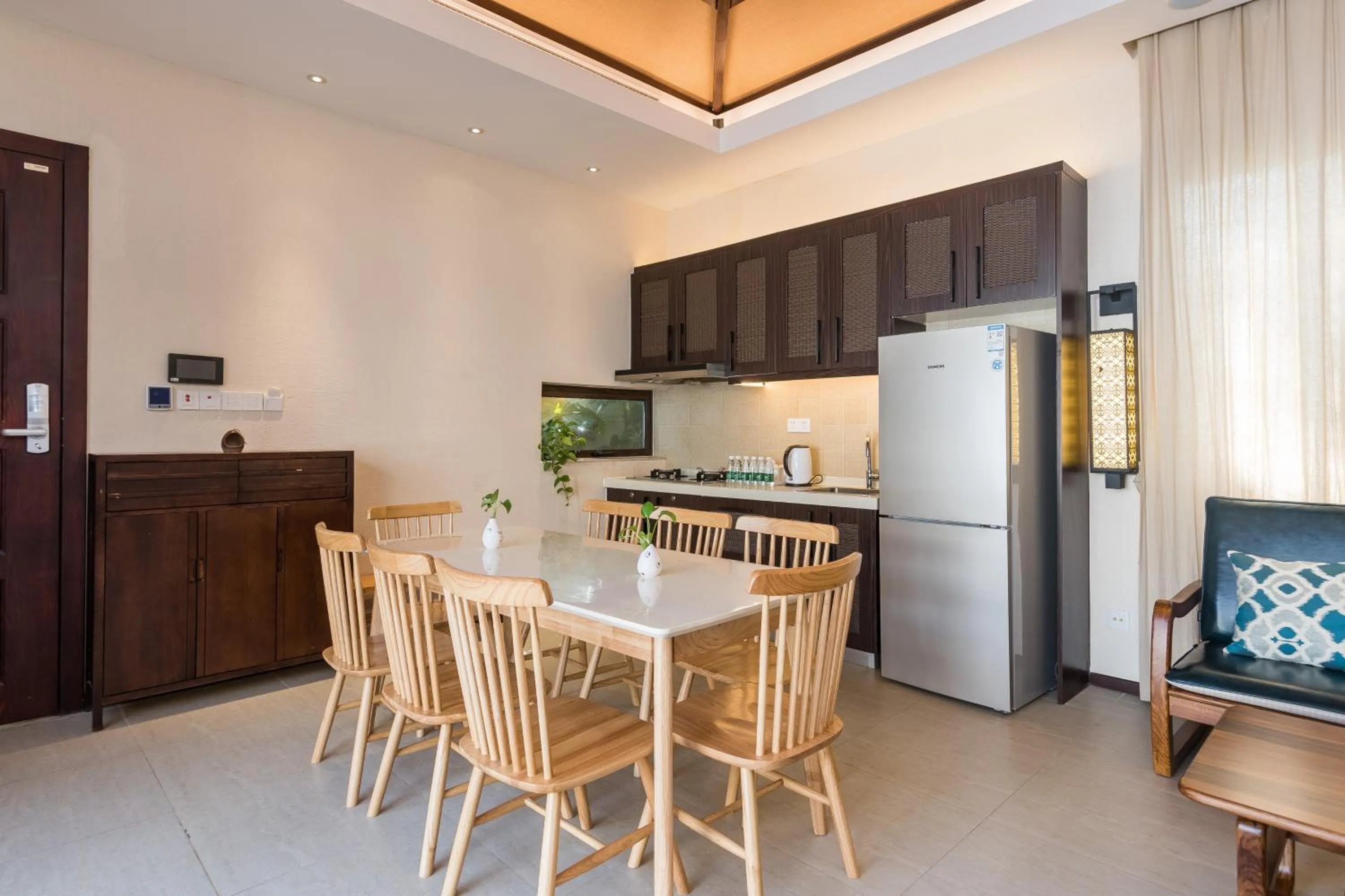 Dining area in Sanya Haitang Bay Mushe Villa