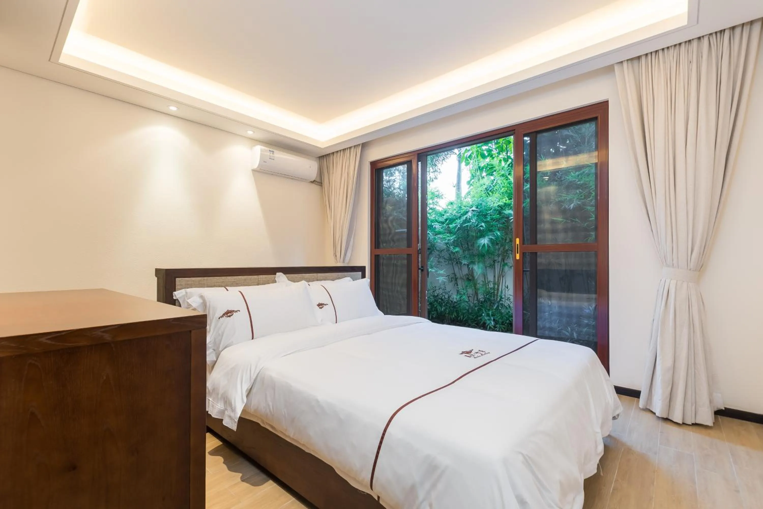 Bedroom, Bed in Sanya Haitang Bay Mushe Villa