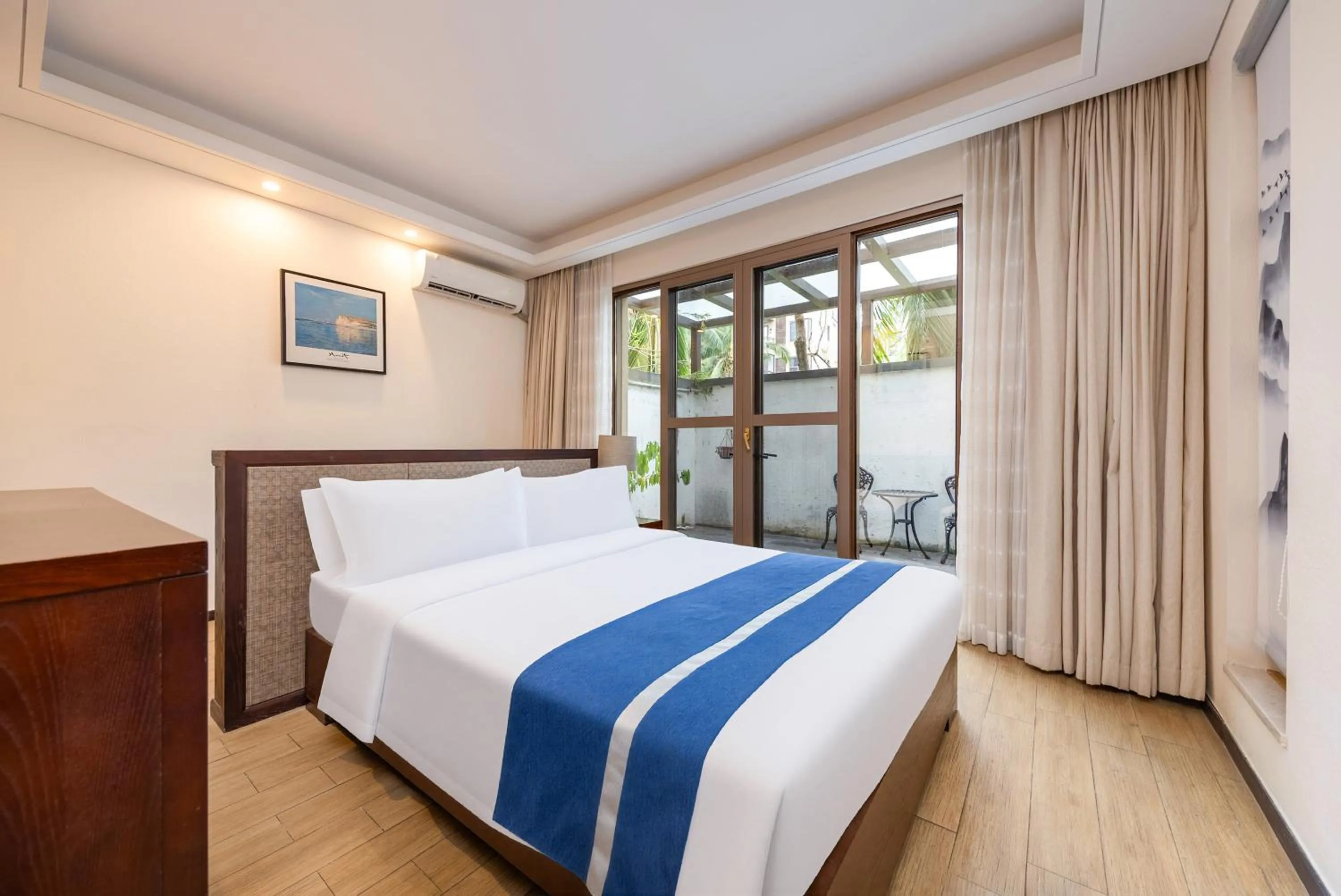 Bed in Sanya Haitang Bay Mushe Villa