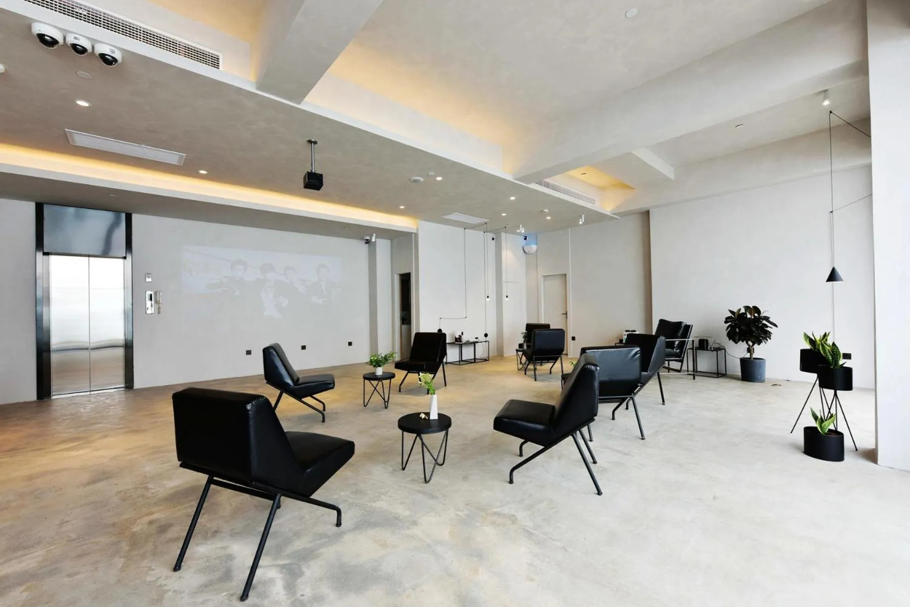 Decorative detail in Urban Rosa Cafe&Inn