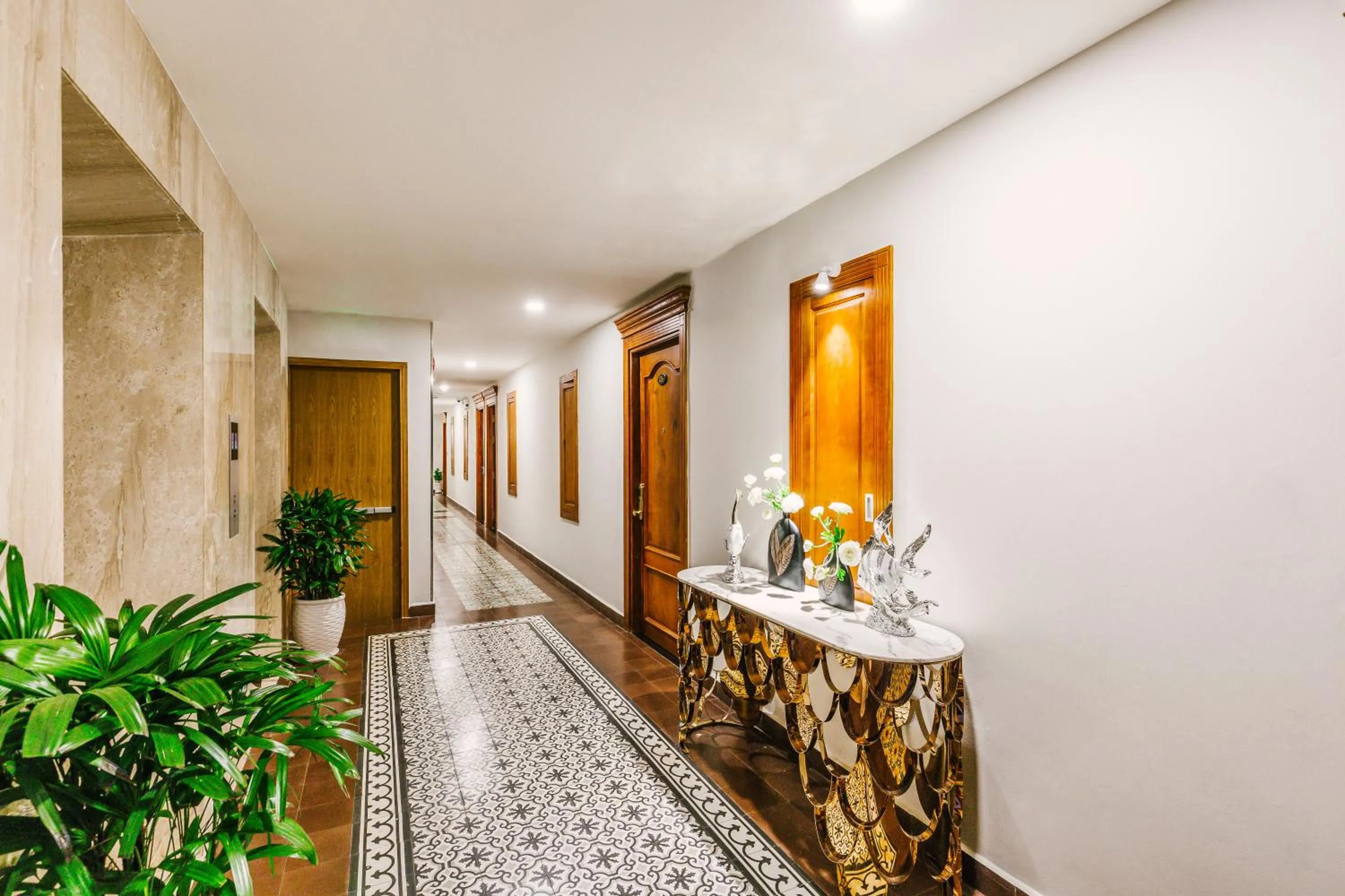 Area and facilities in Happy Life Grand Hotel & Rooftop Skybar