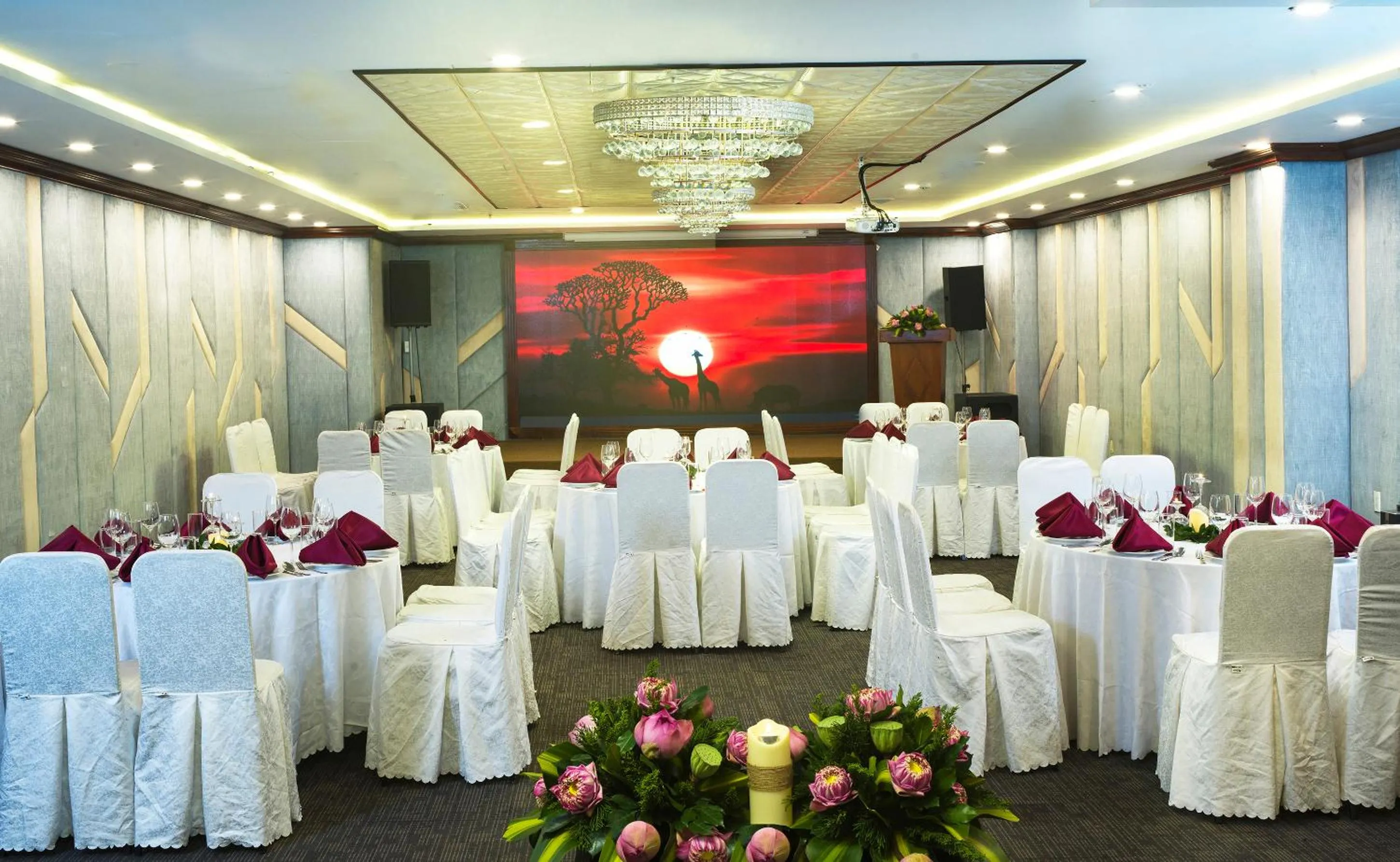 Meeting/conference room in Happy Life Grand Hotel & Rooftop Skybar