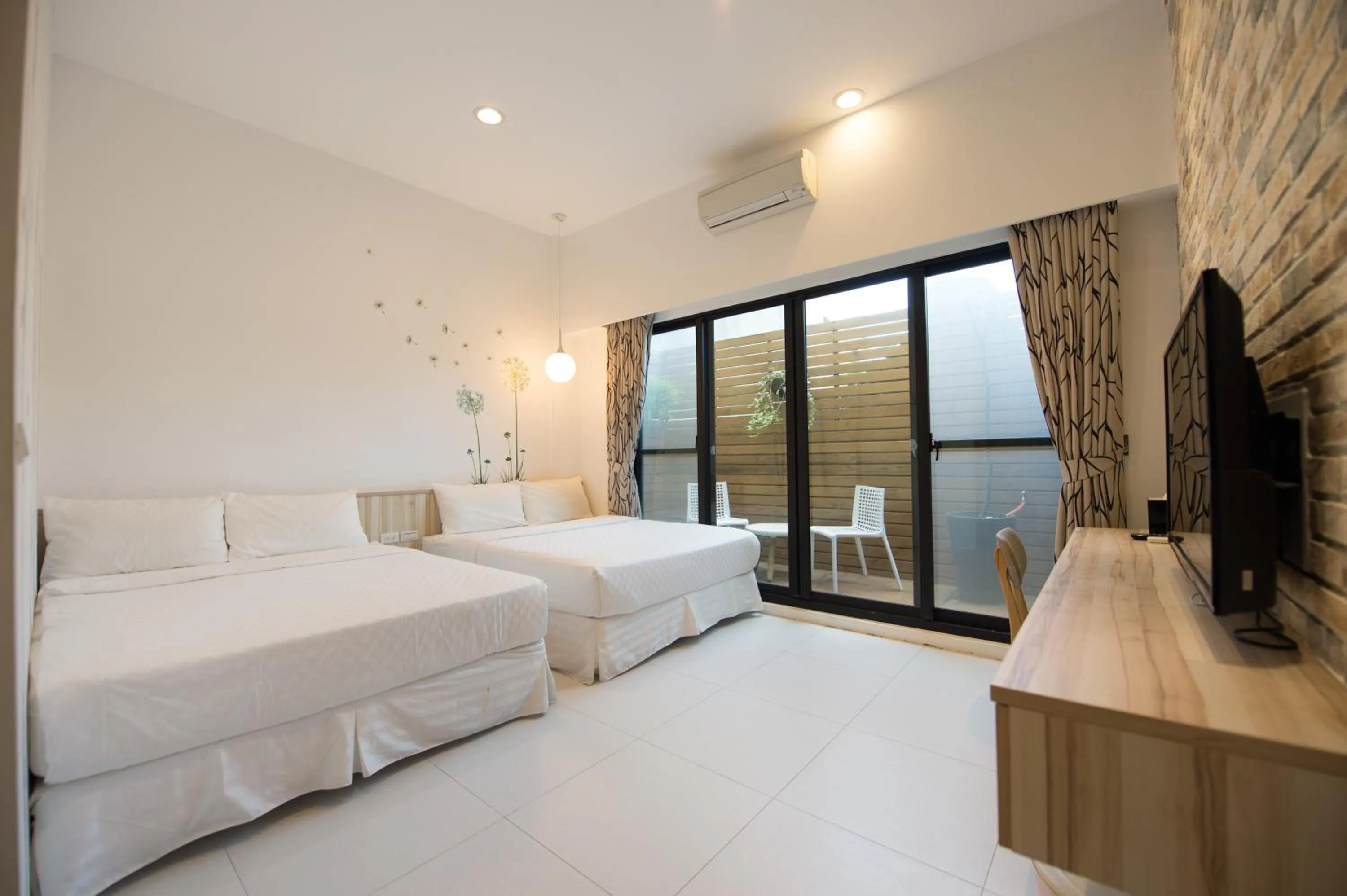 Bed in Her Man Hostel