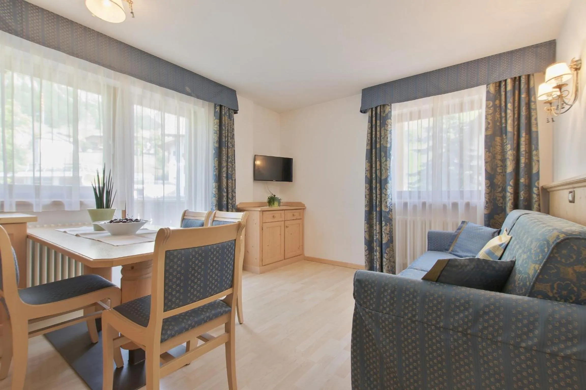 Day in Garnì La Dorada