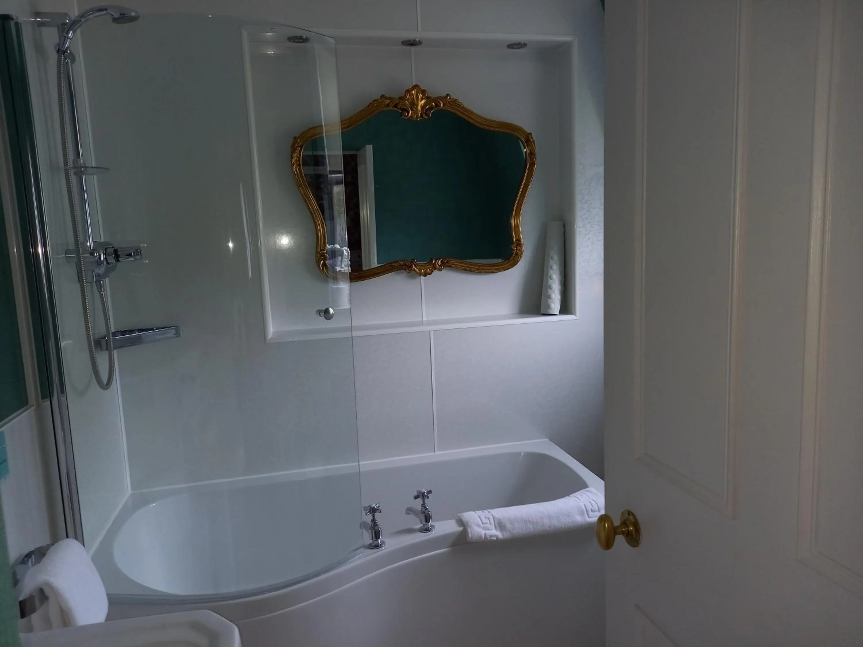 Toilet in Banchory Lodge Hotel