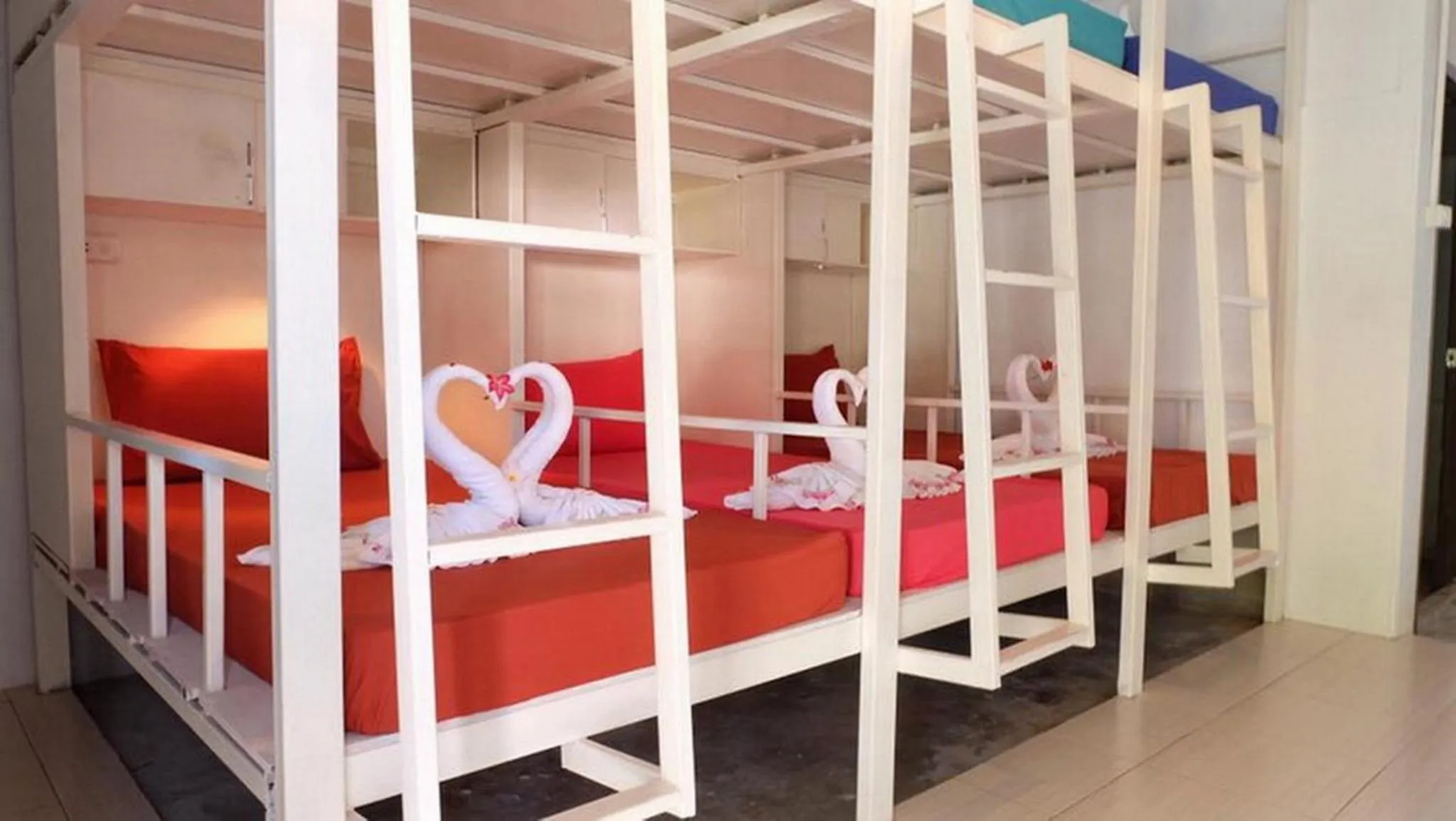 bunk bed, Bed in Paradise Bungalows