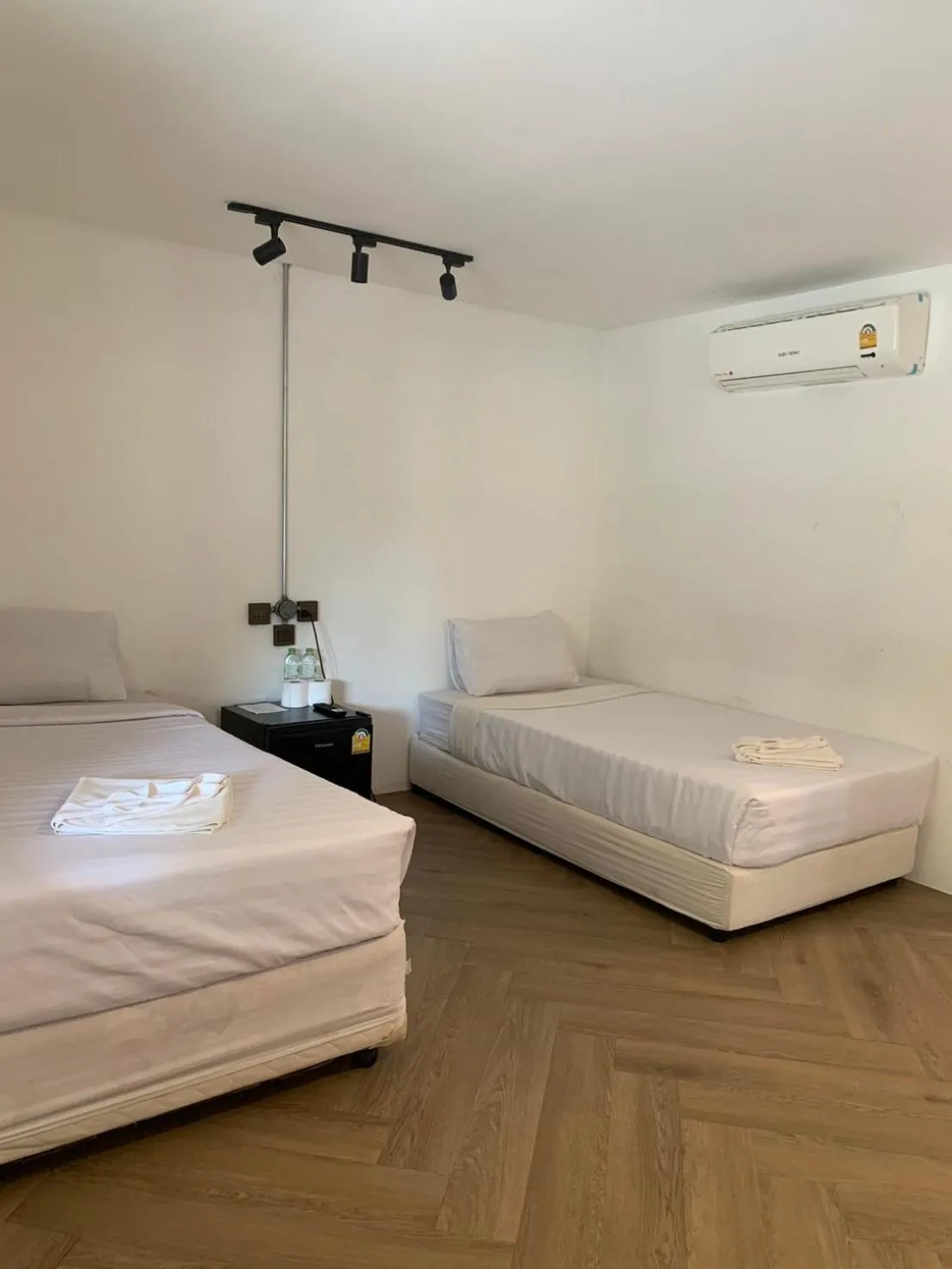 Bed in Paradise Bungalows