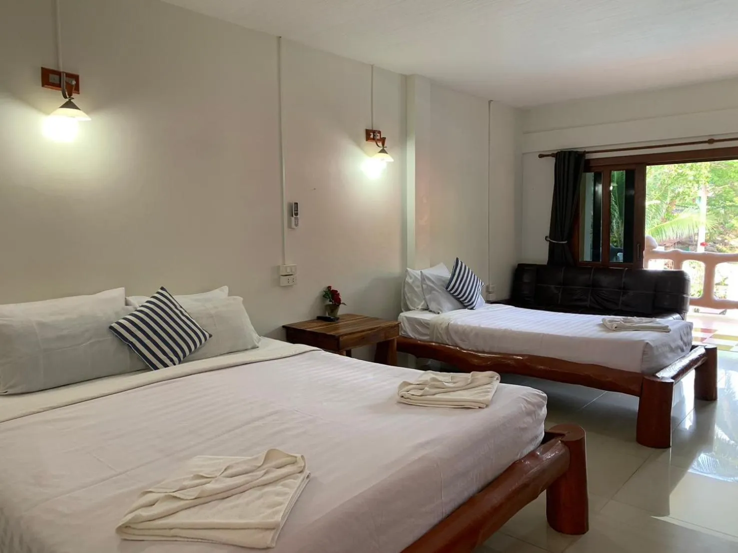 Bed in Paradise Bungalows