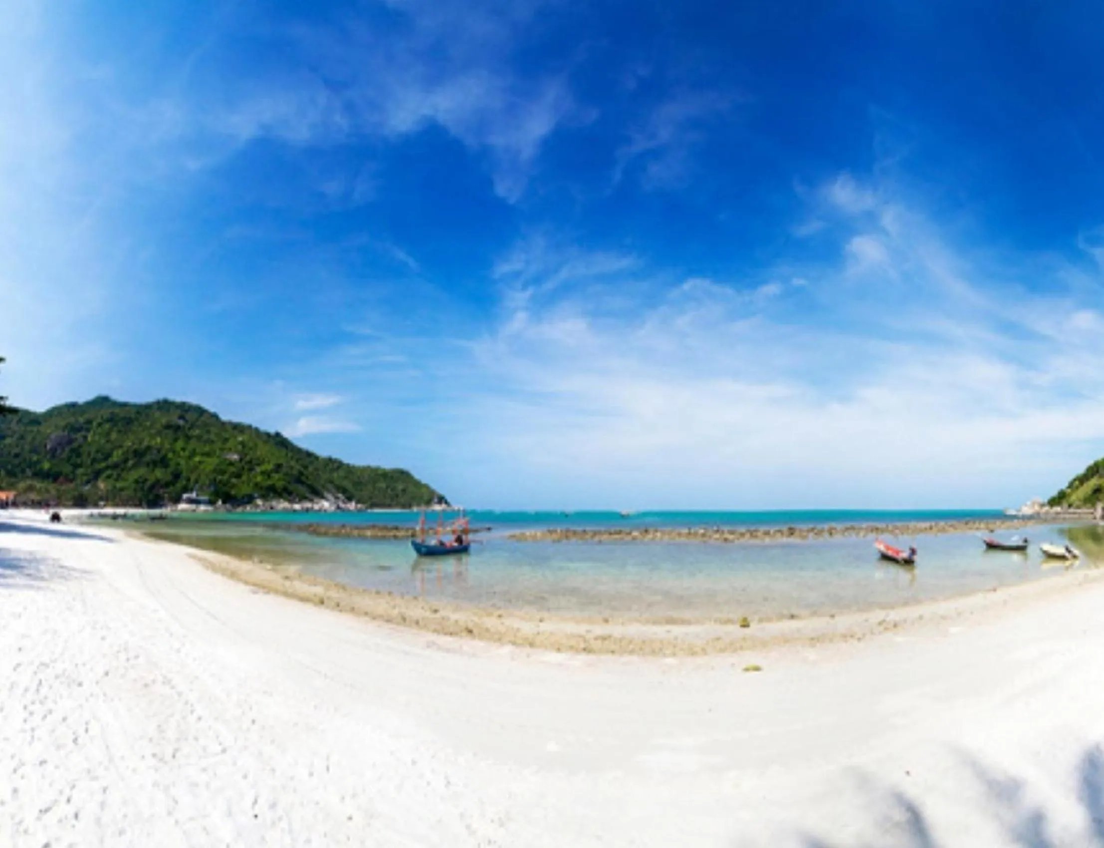 Beach in Paradise Bungalows