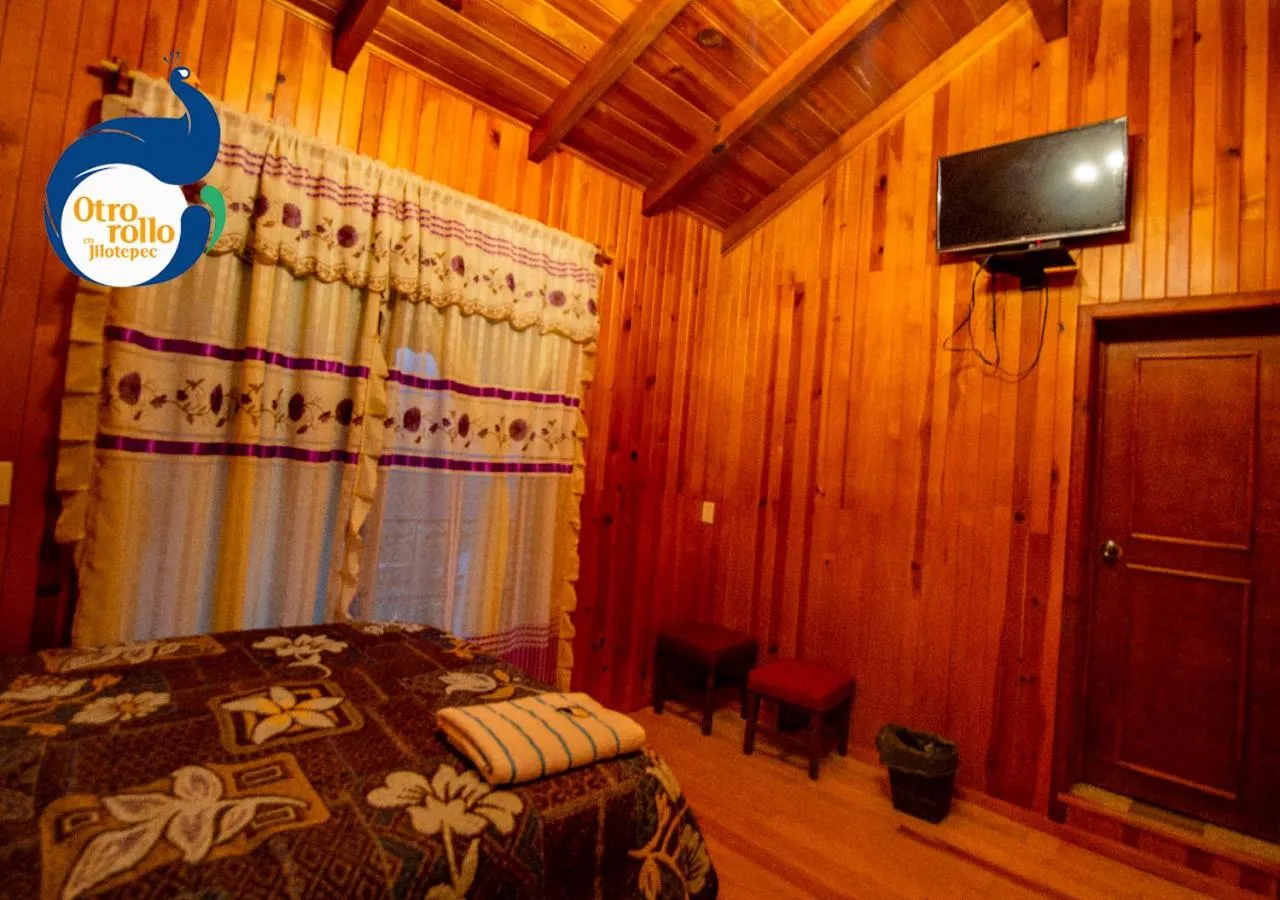 Communal lounge/ TV room in Otro Rollo en Jilotepec