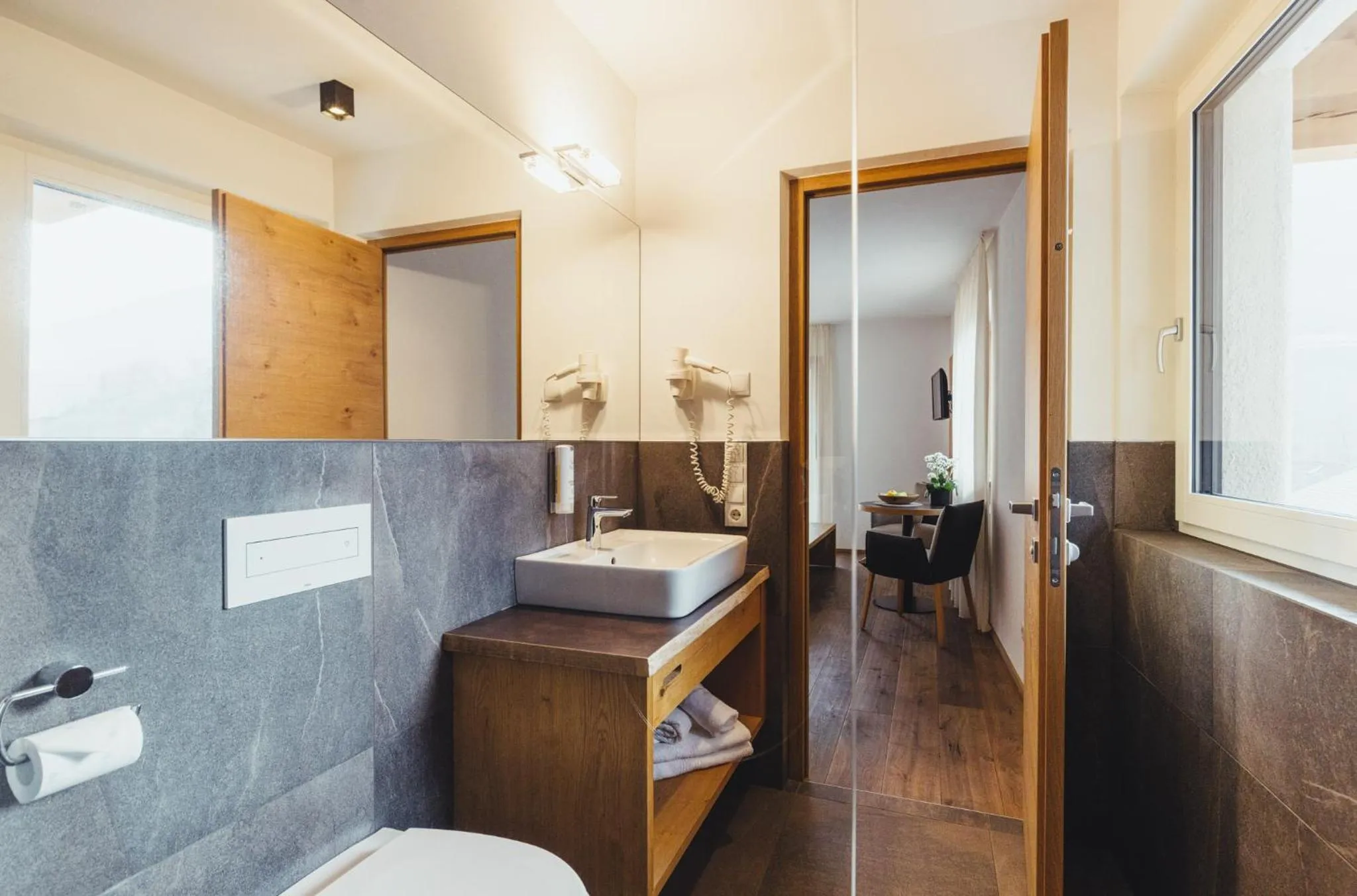 Toilet in Hotel Schmuckhof