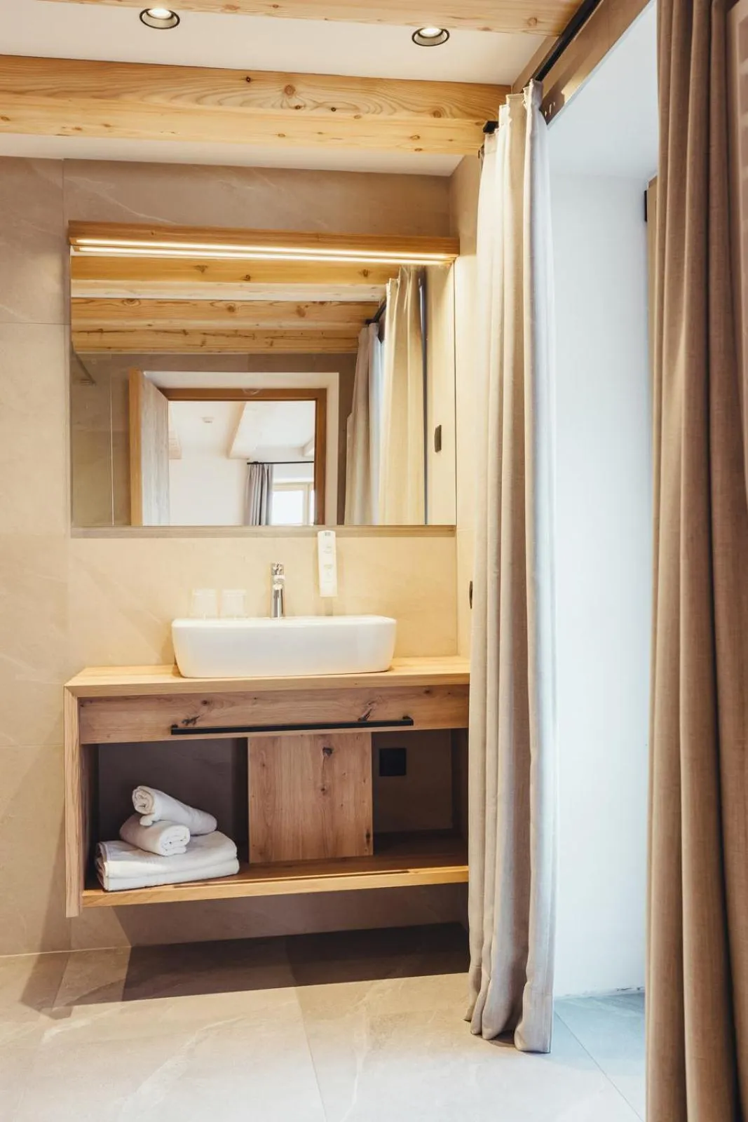 Bathroom in Hotel Schmuckhof