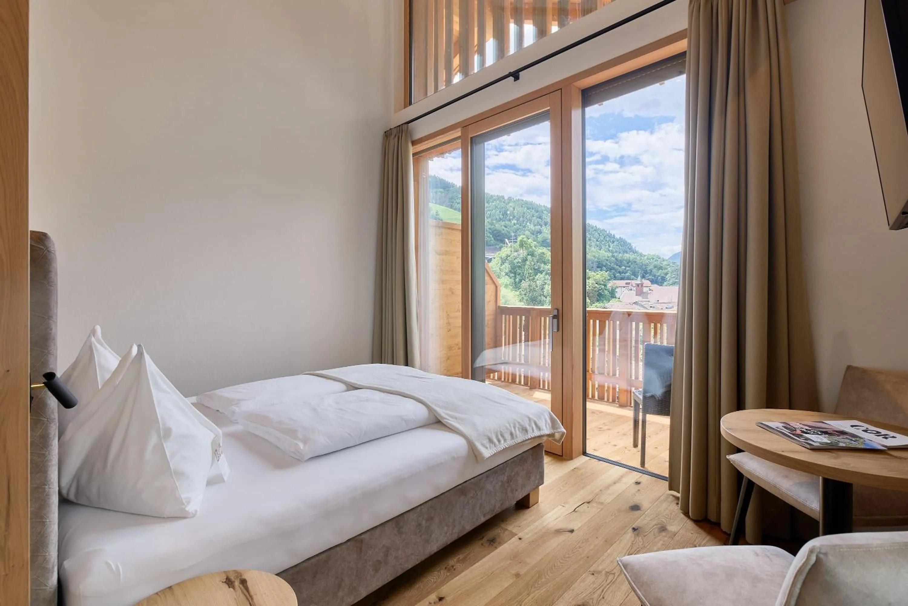 Bed in Hotel Schmuckhof