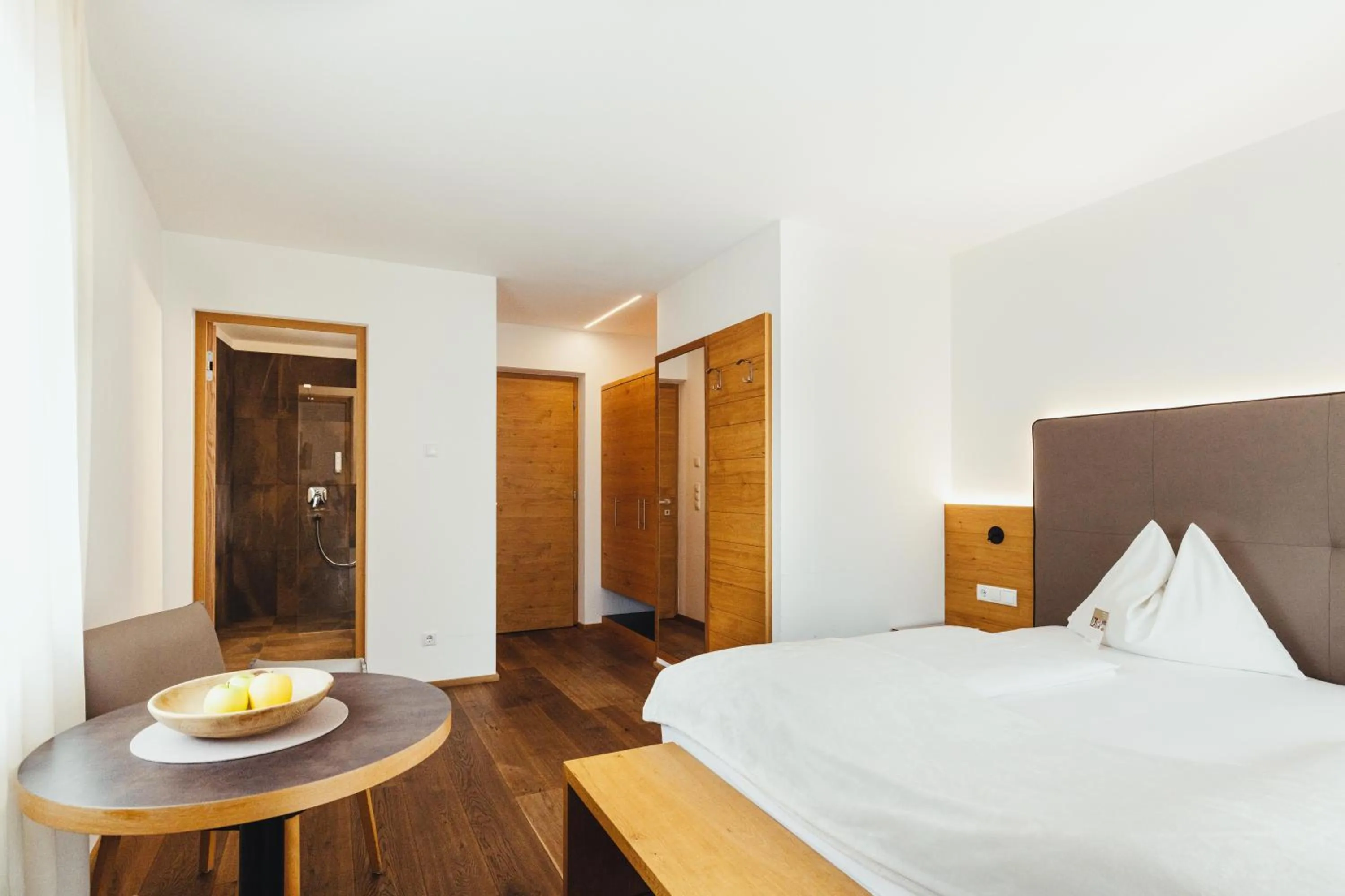 Photo of the whole room, Bed in Hotel Schmuckhof