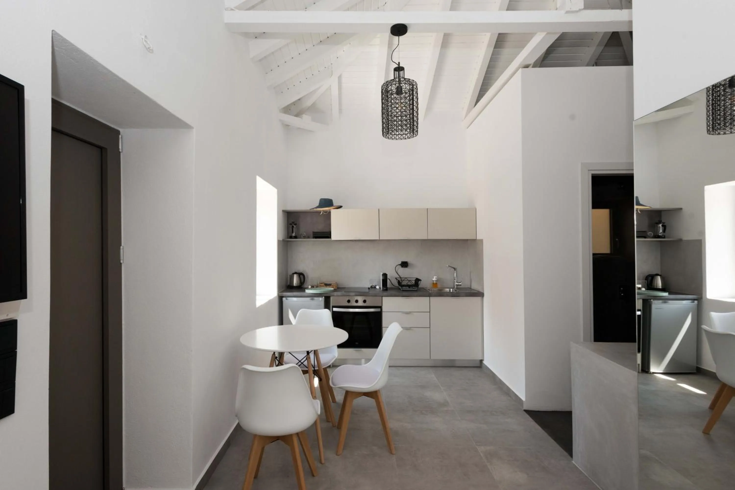 Kitchen or kitchenette in Calme Suites Mani