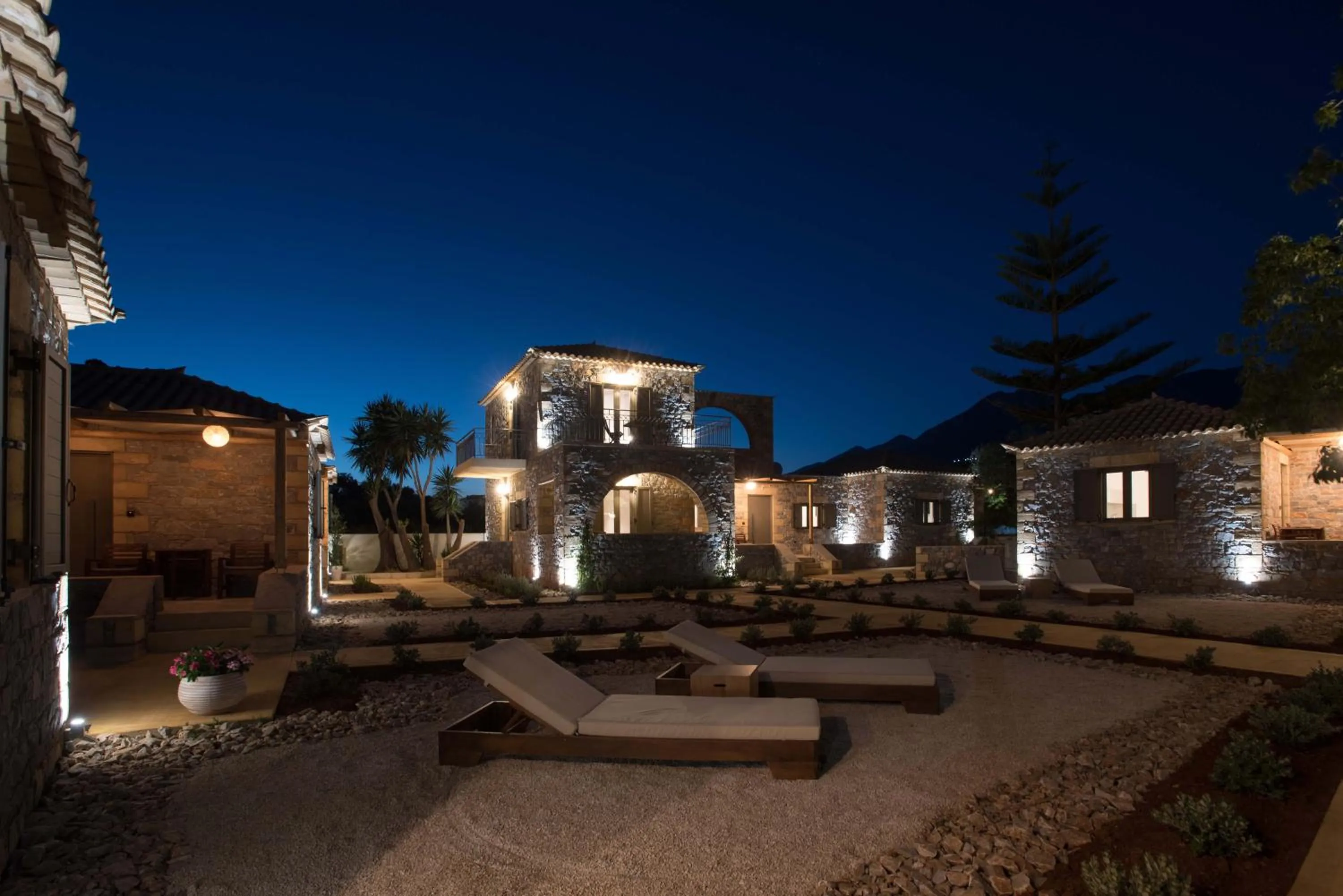 Property building in Calme Suites Mani