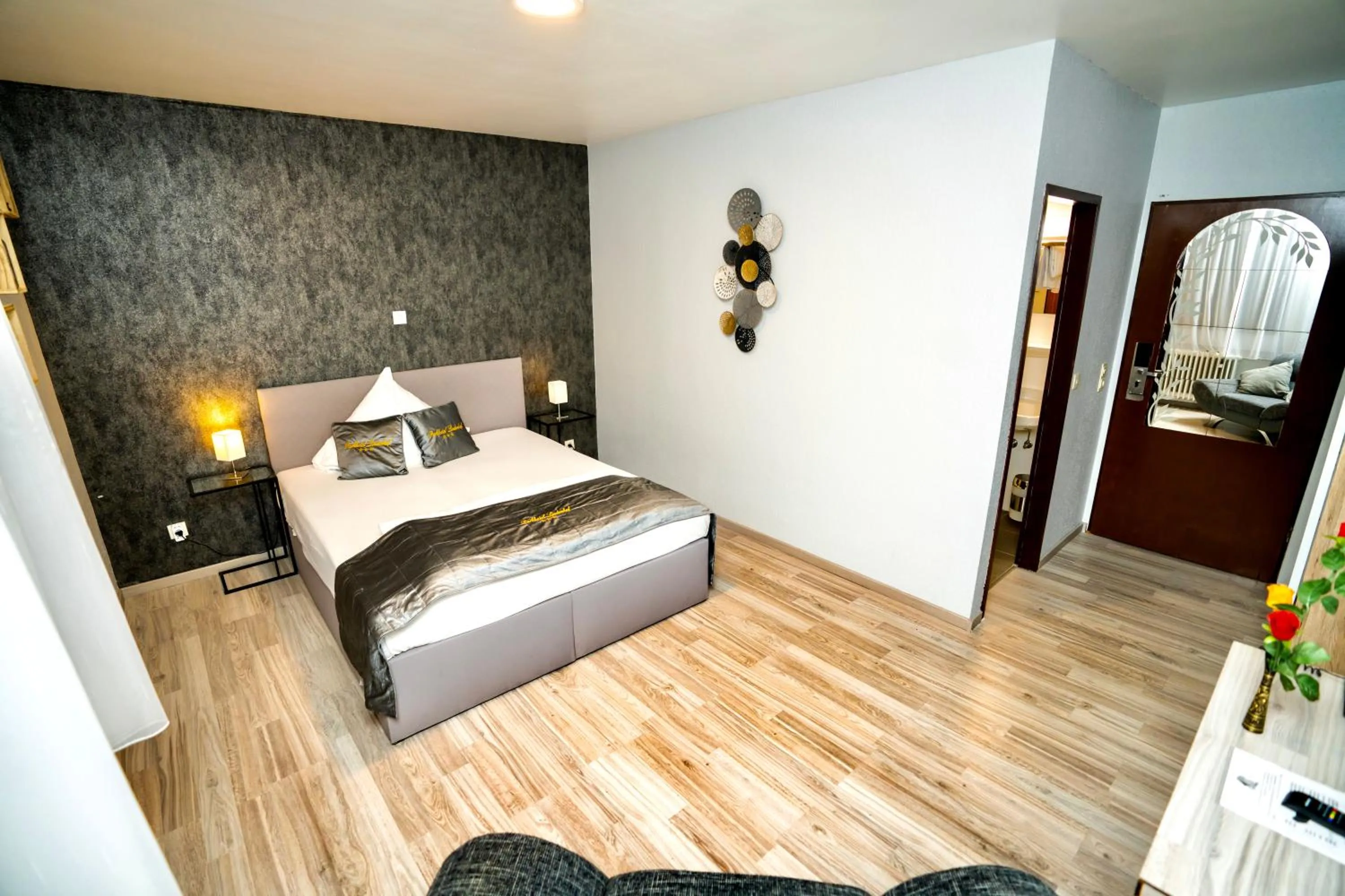 Bed in Parkhotel Lindenhof - KOSTENLOSE PARKPLÄTZE