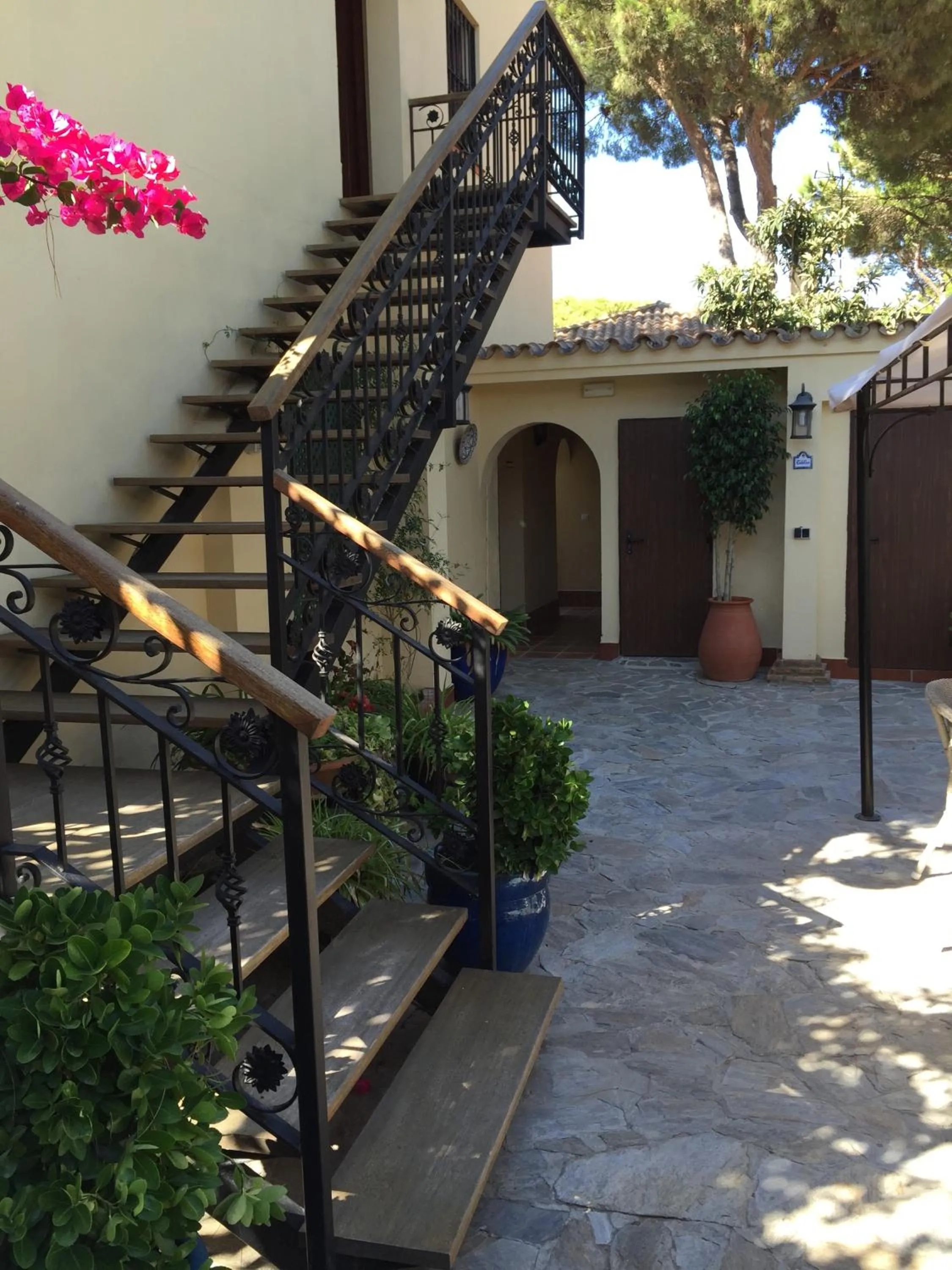 Facade/entrance in Hospedería Santiago
