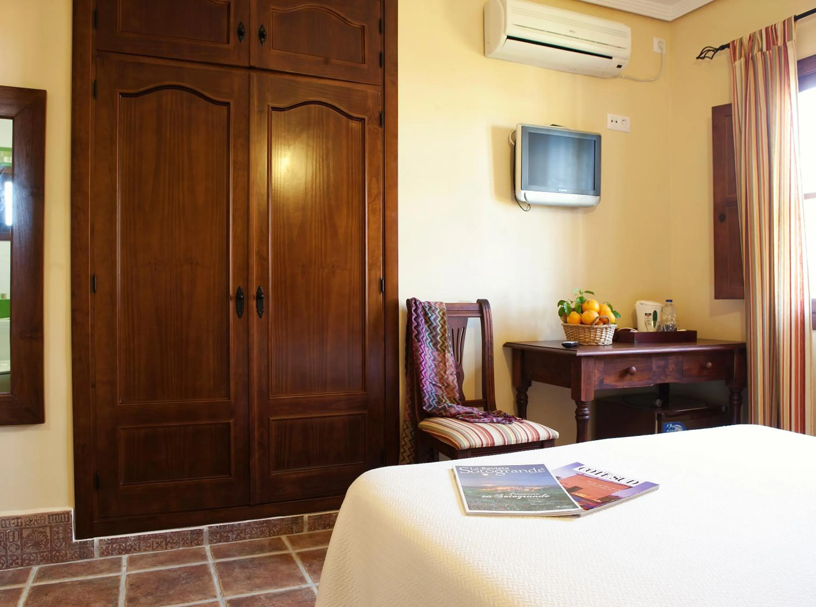 Decorative detail in Hospedería Santiago