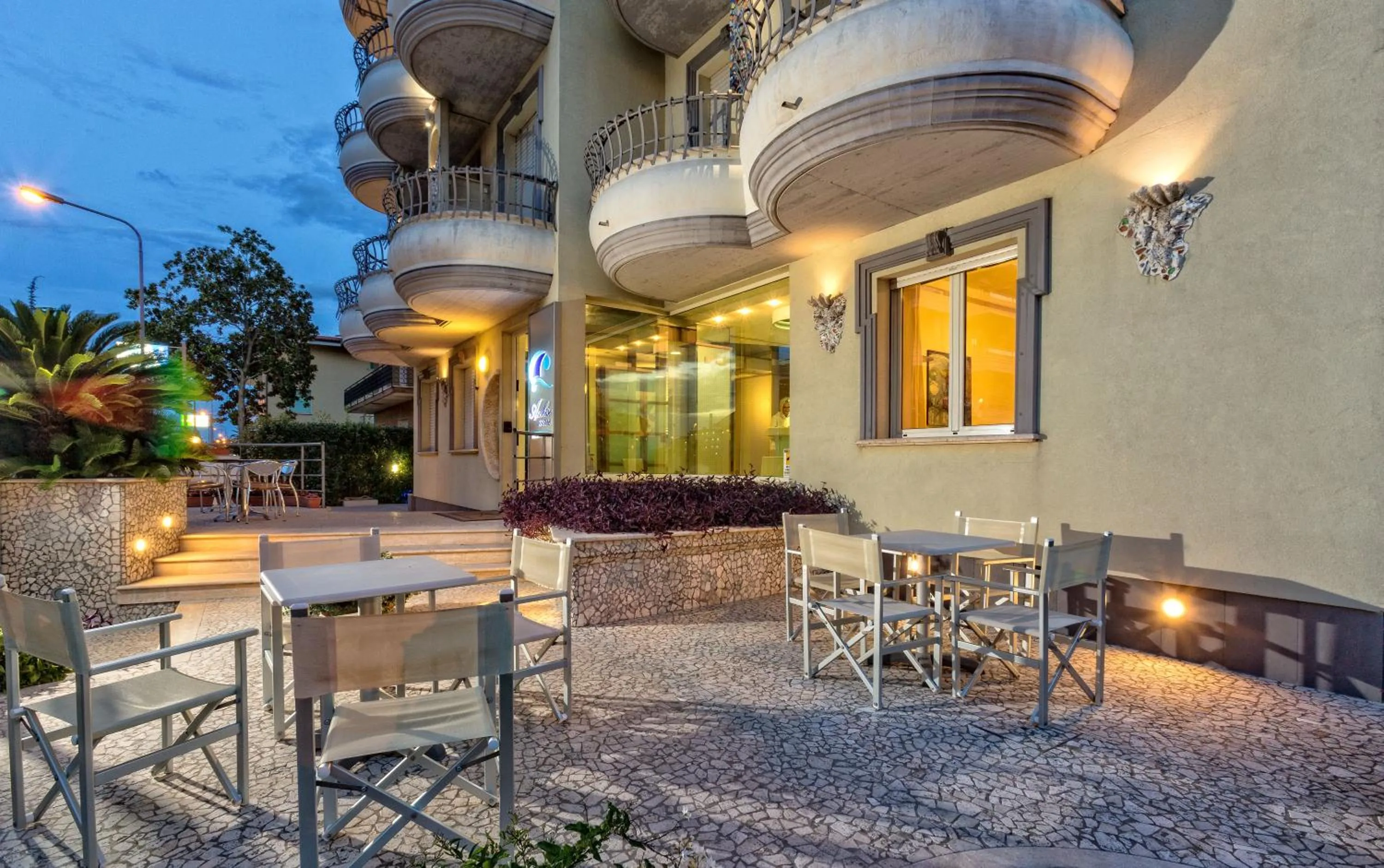 Facade/entrance in Residence Anchisemare