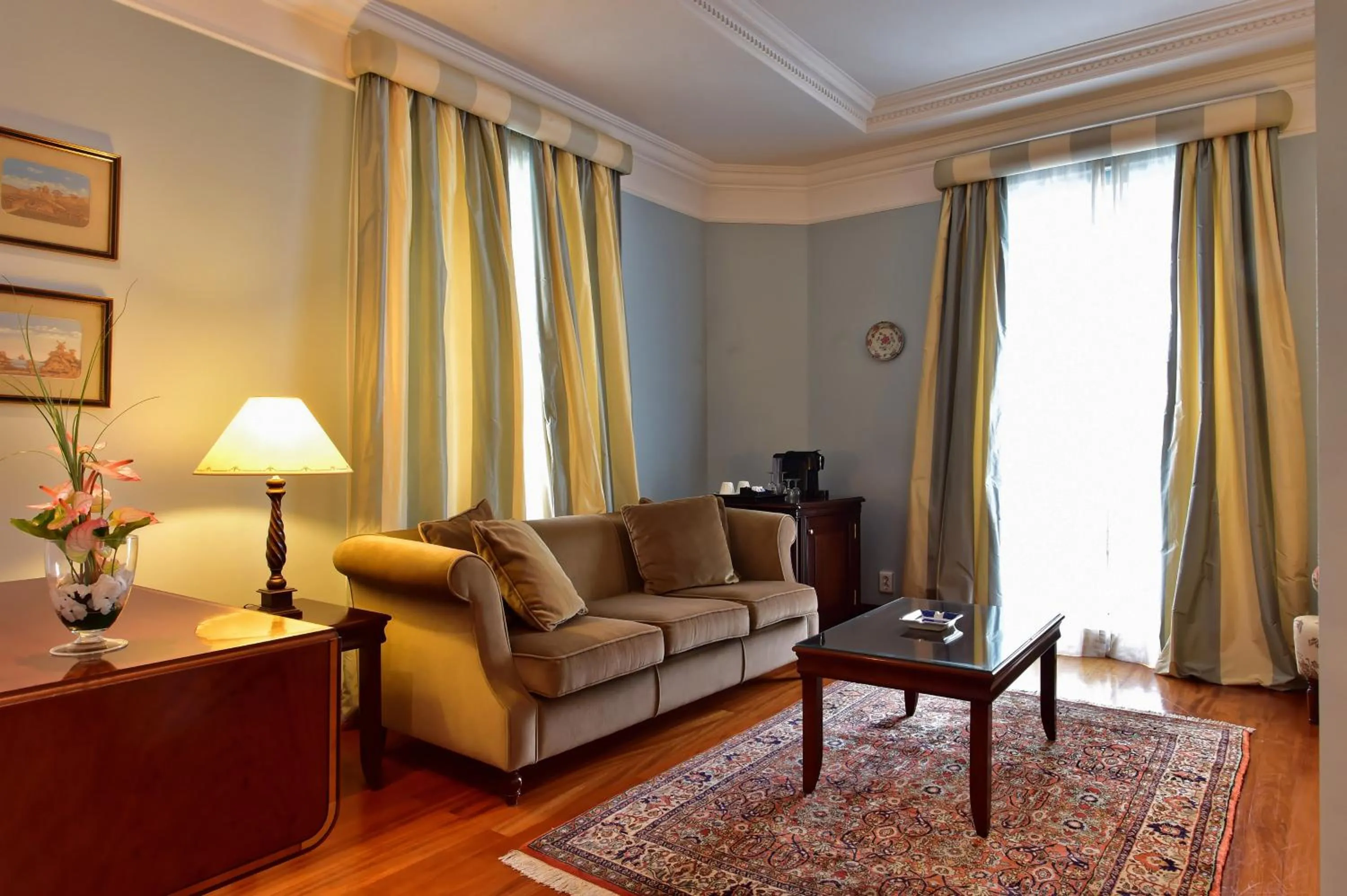 Living room in Pestana Miramar Garden & Ocean Hotel